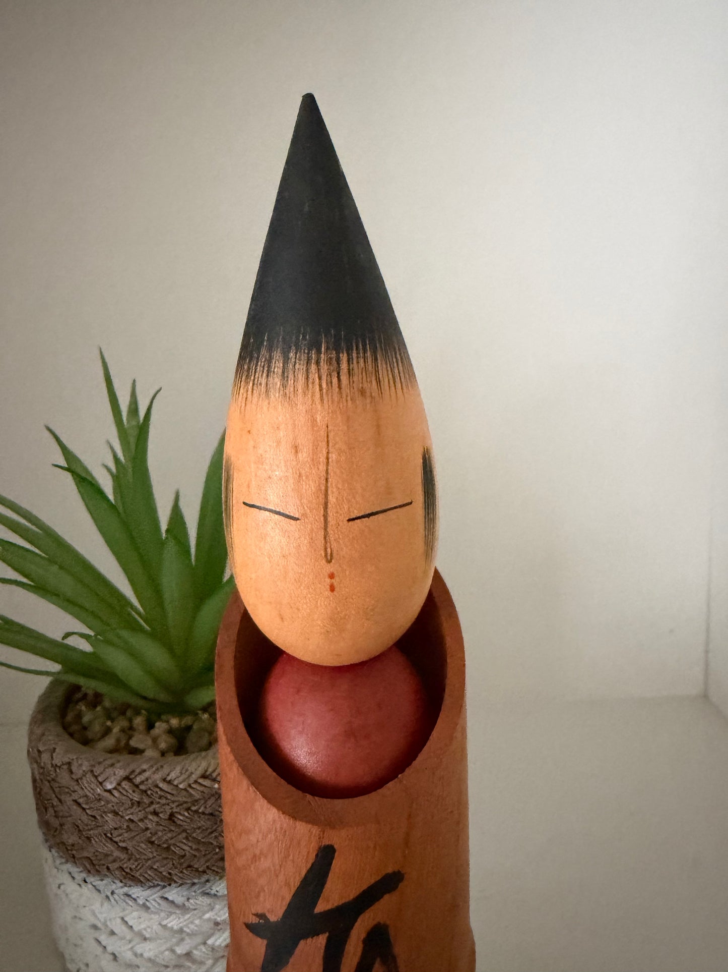 Vintage Sosaku kokeshi by Shido Shozan (1932-1995)