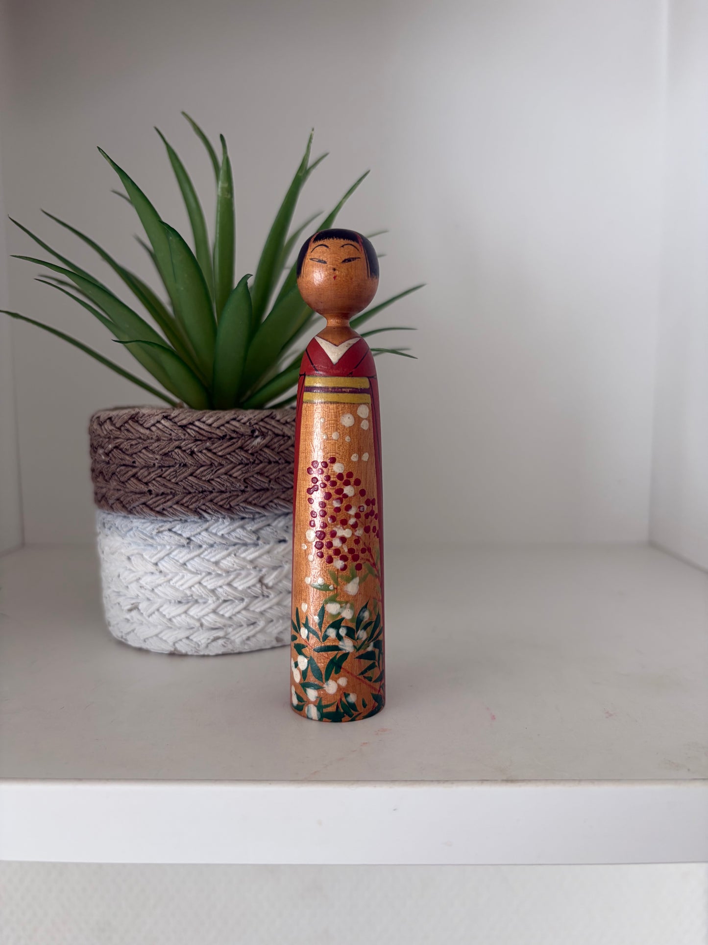 Exclusive Kijiyama kokeshi made by Takano Yohachi (1907-1994)