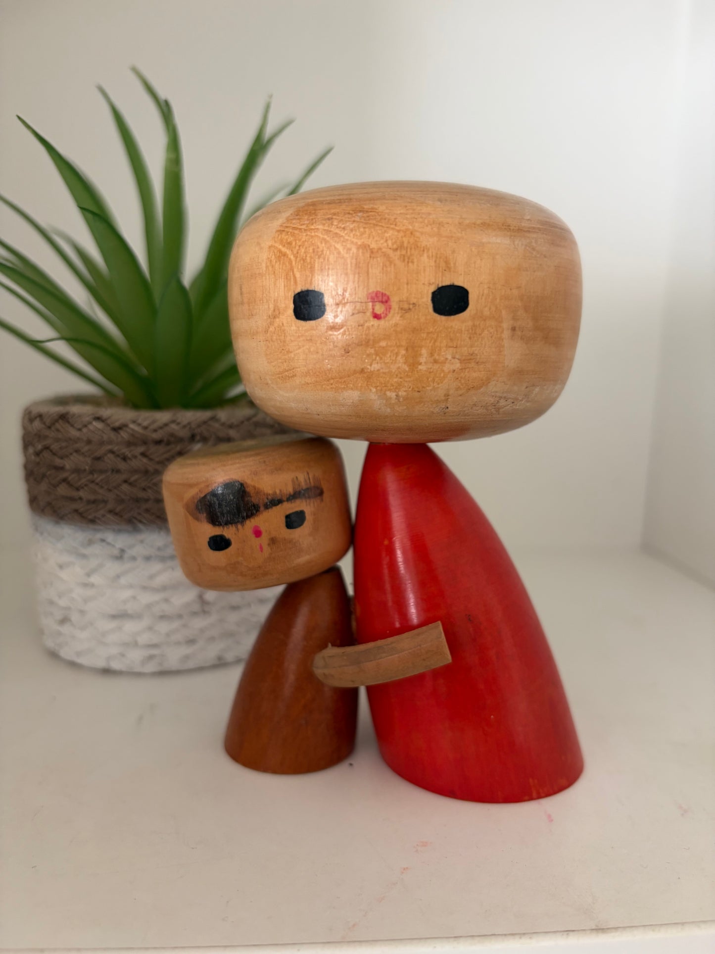 Exclusive Rare Vintage Creative Kokeshi by renowned artisan Ikuyoshi Yokozuka - Mother and child