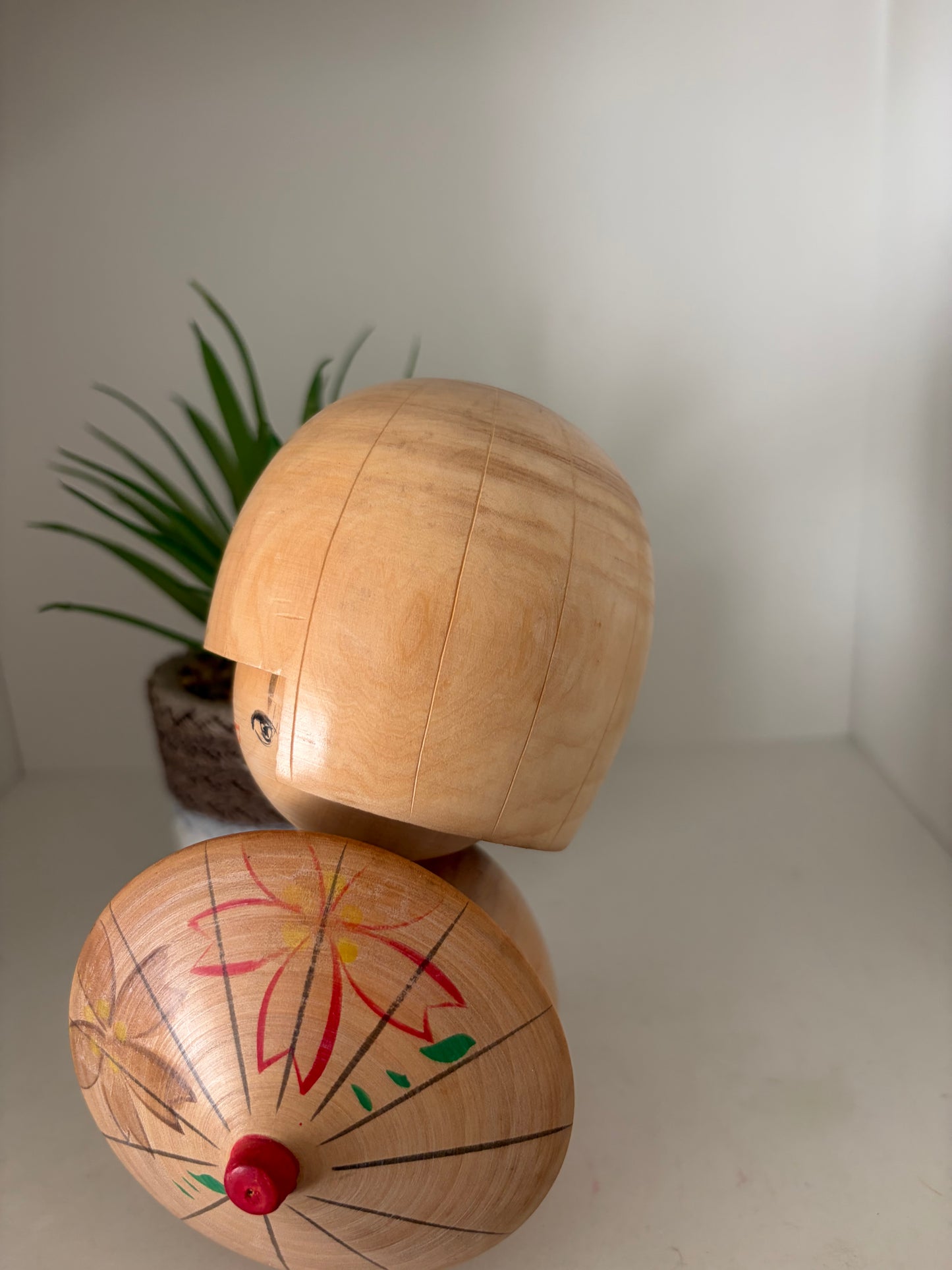 Cute vintage Sosaku kokeshi by Waichi with umbrella