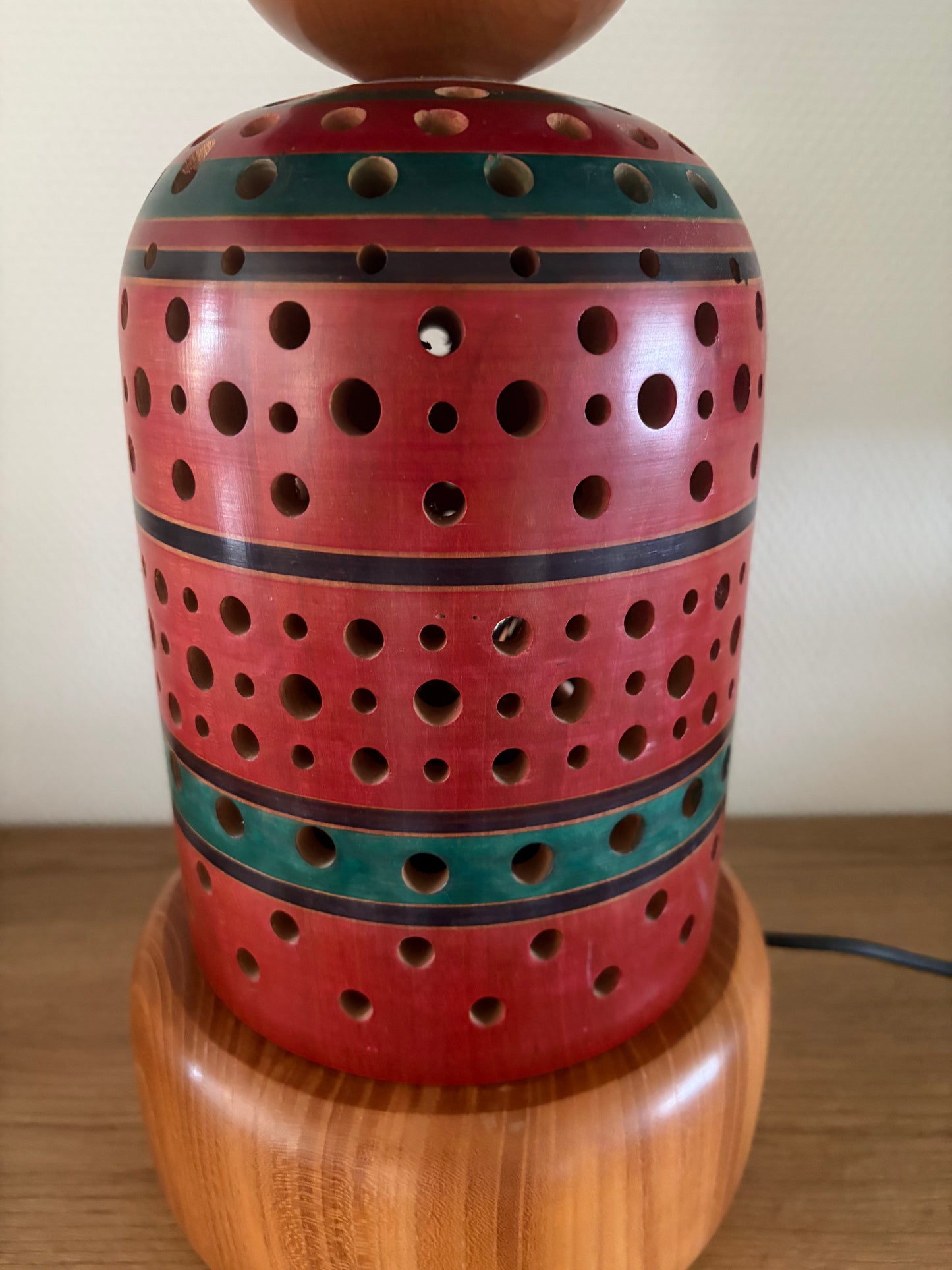 Exclusive one of kind Tsuchiyu kokeshi lamp by Yukinori Chennoh!