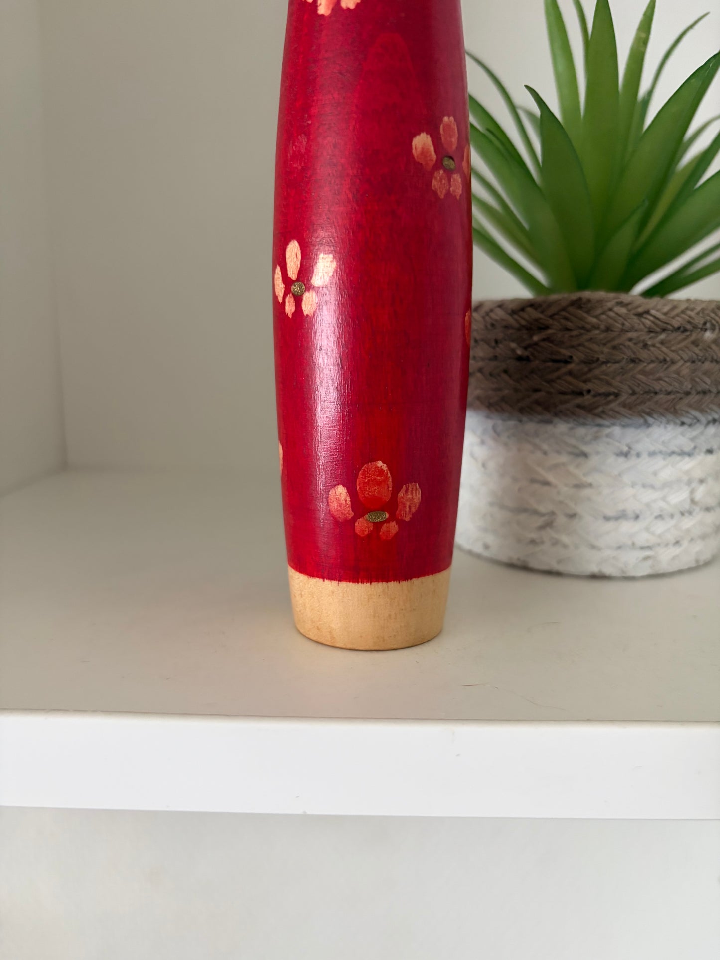 Rare vintage Sosaku kokeshi by Takahashi Hashime (1918-2002)