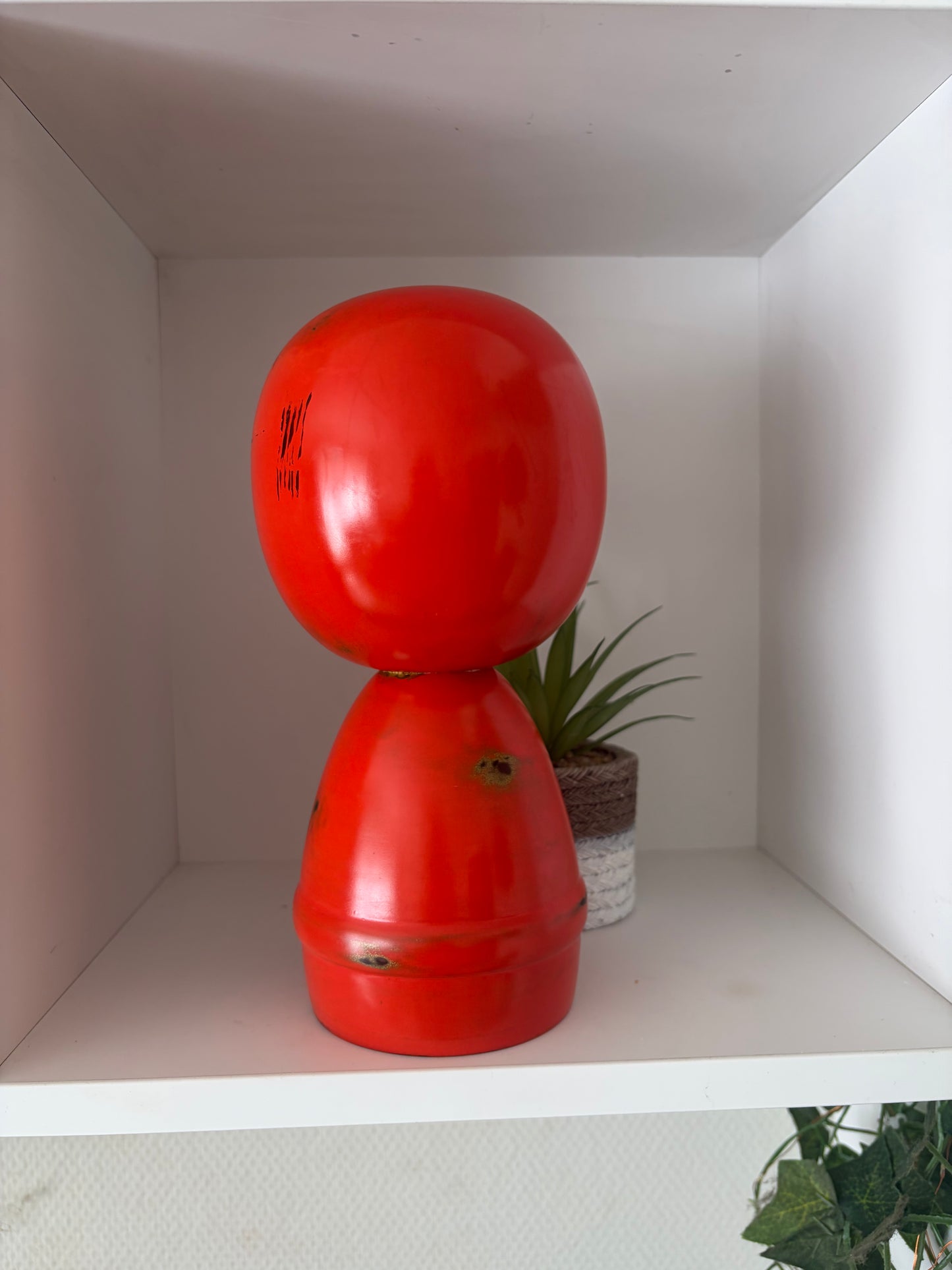 Exclusive vintage Sosaku kokeshi by Takahashi Hashime (1918-2002)