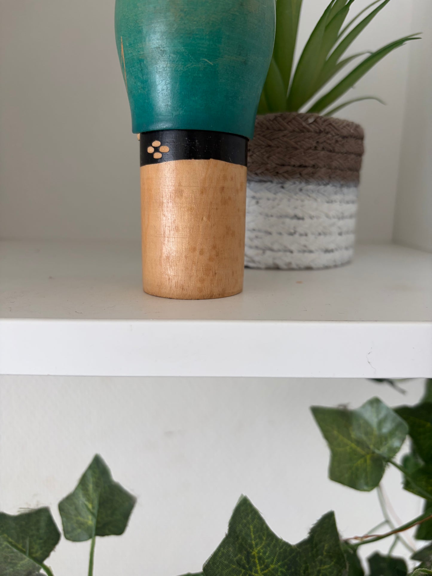 Vintage Sosaku kokeshi by Miyagawa Kunio (1933-)