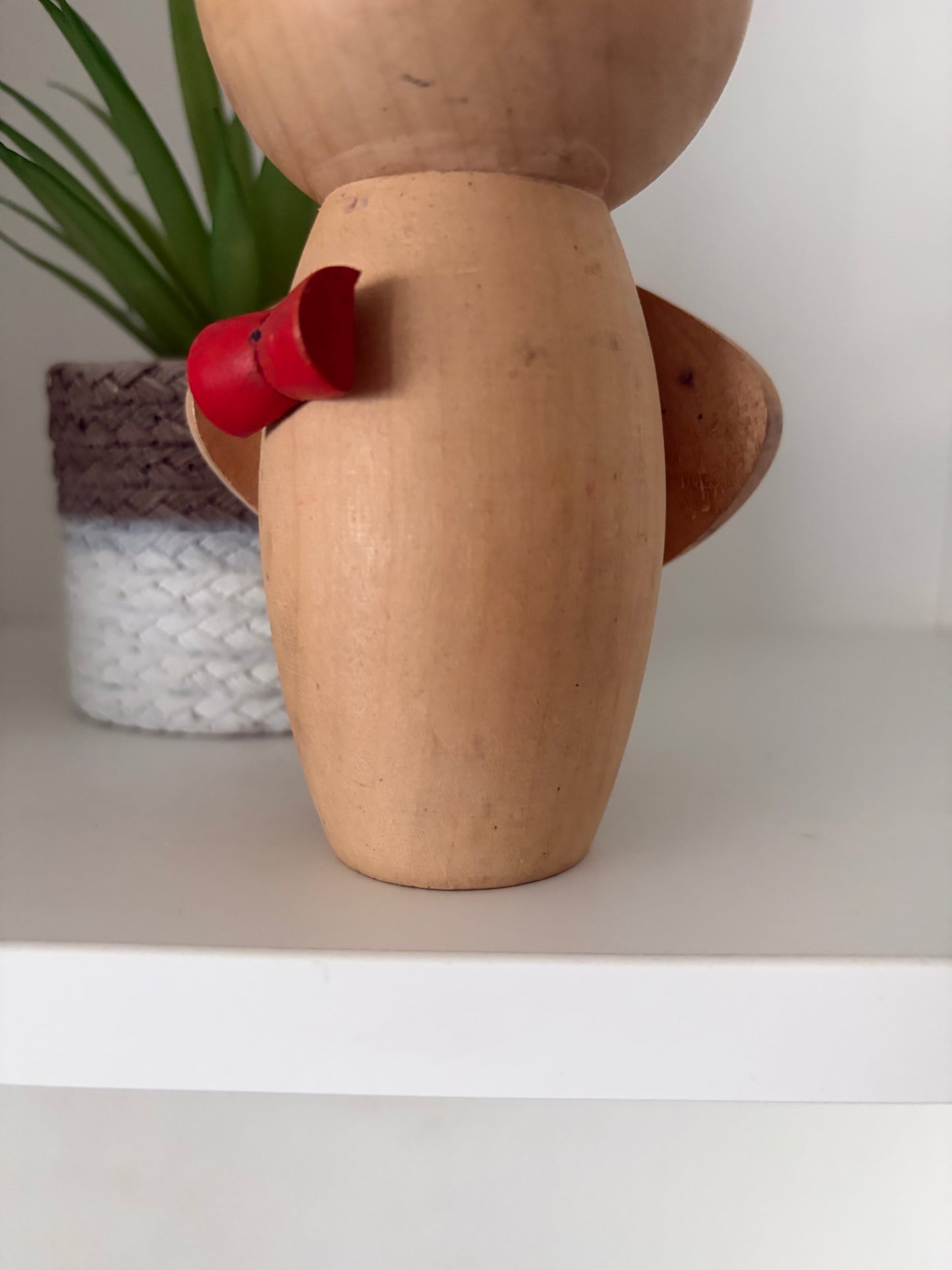 Lovely rare vintage Sosaku kokeshi by Aoki Ryoka (1931-)