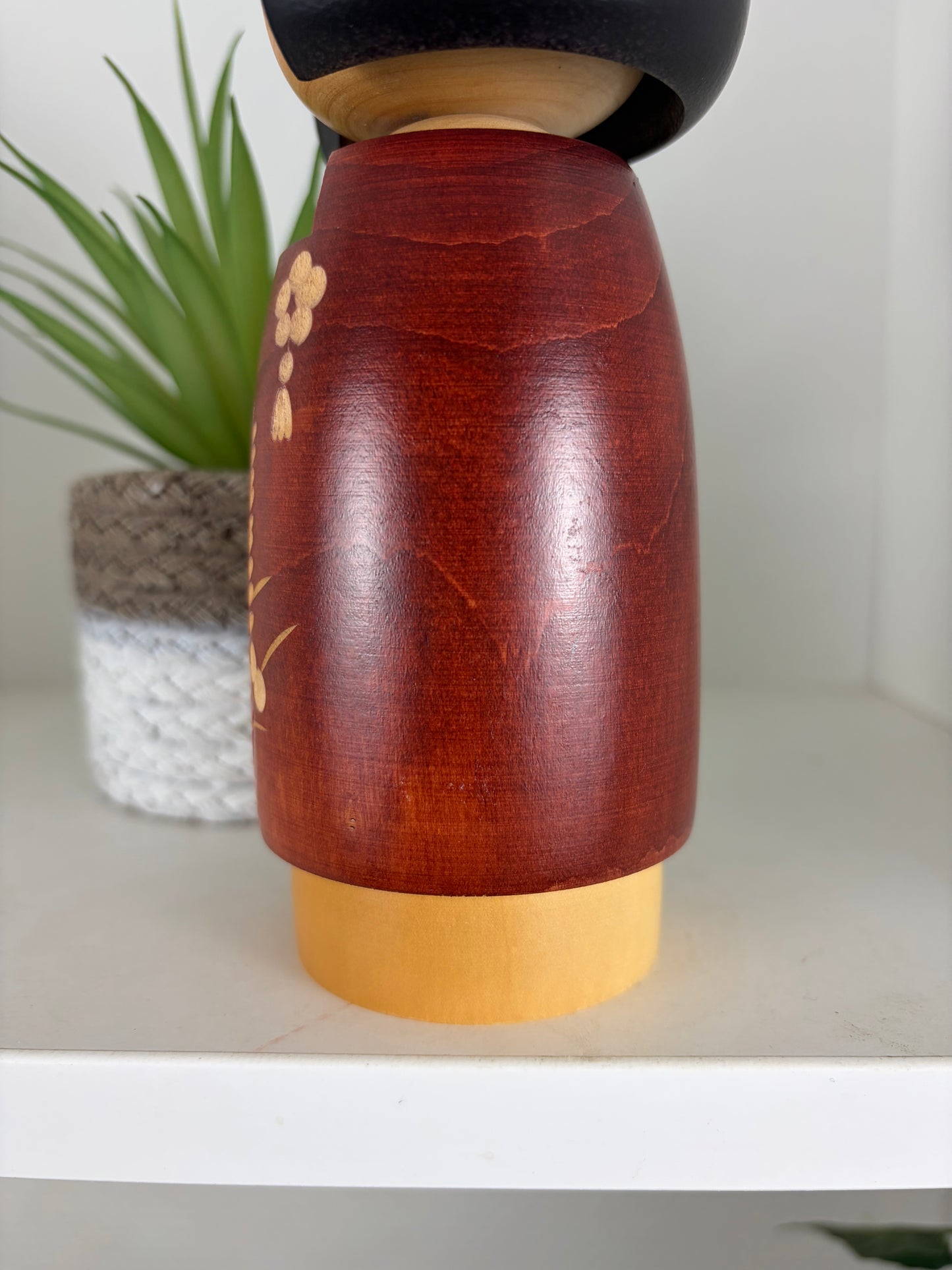 Vintage Sosaku kokeshi by Sato Suigai (1920-)
