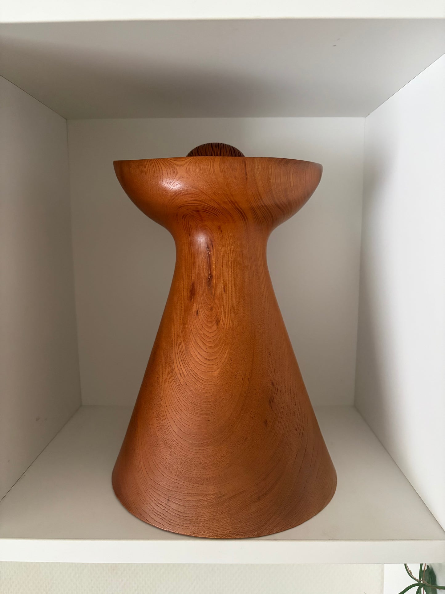Exclusive Vintage Sosaku kokeshi by Aoki Ryoka (1931-) She is dated 1983