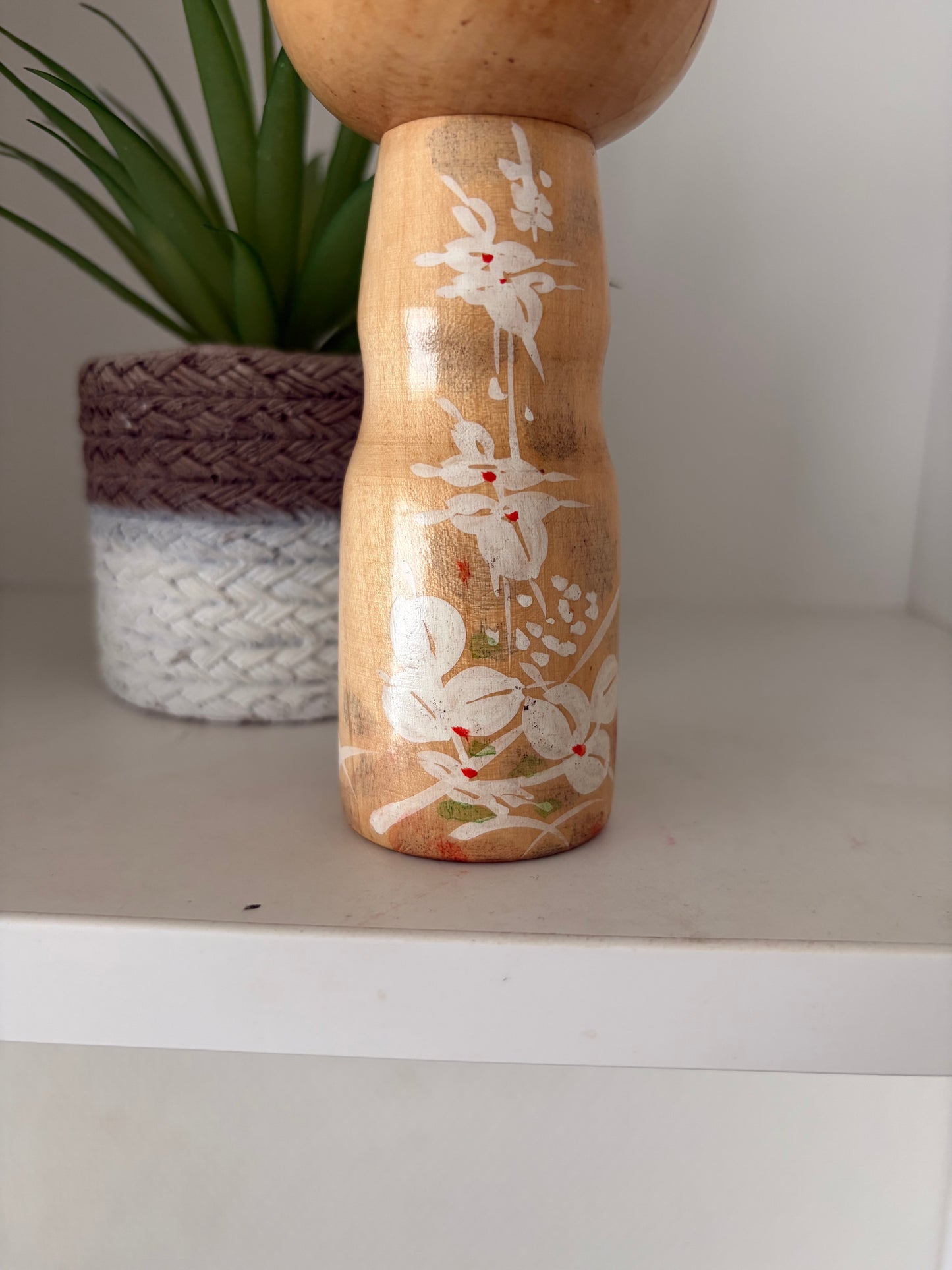 Rare vintage Sosaku kokeshi by Aida Seiho (Harumine) (1926-1998)