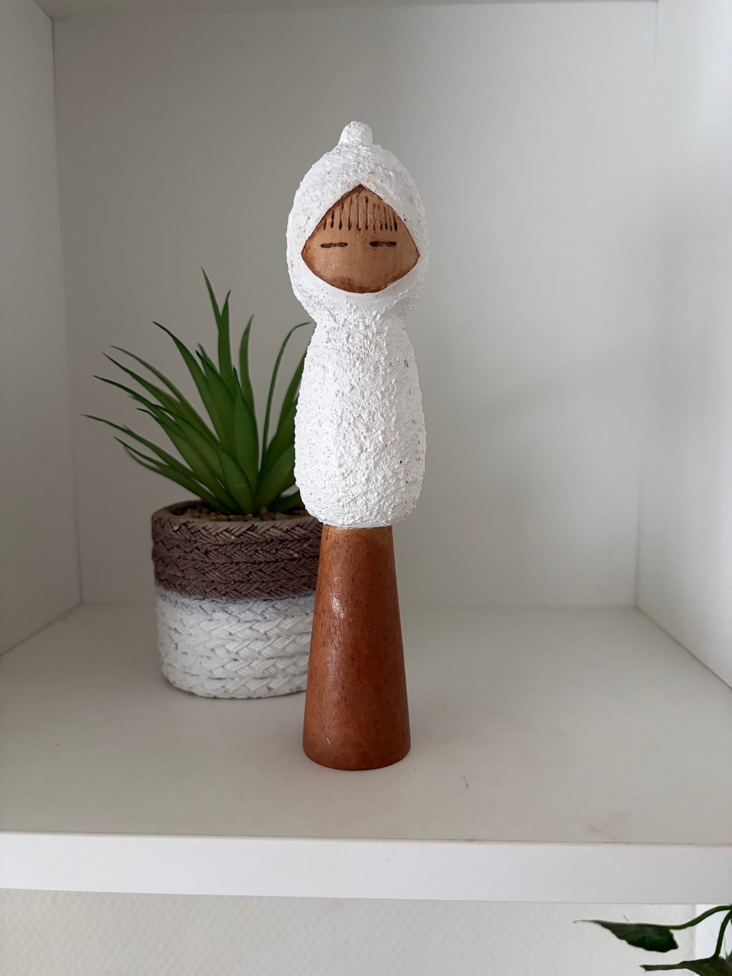 Vintage Sosaku Kokeshi made by Issetsu Kuribayashi (1924-2011)