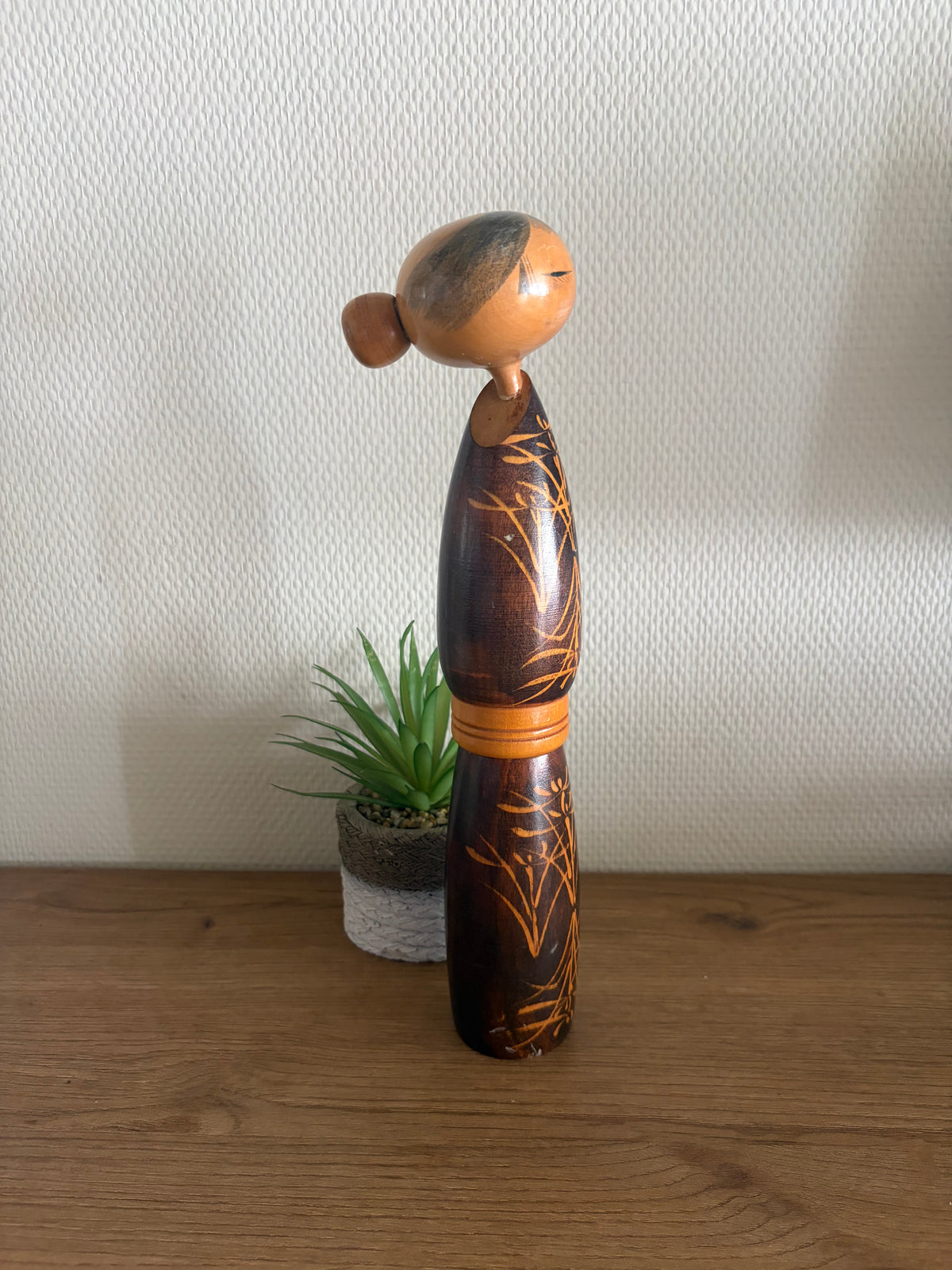 Vintage Sosaku kokeshi by Sato Suigai (1920-)