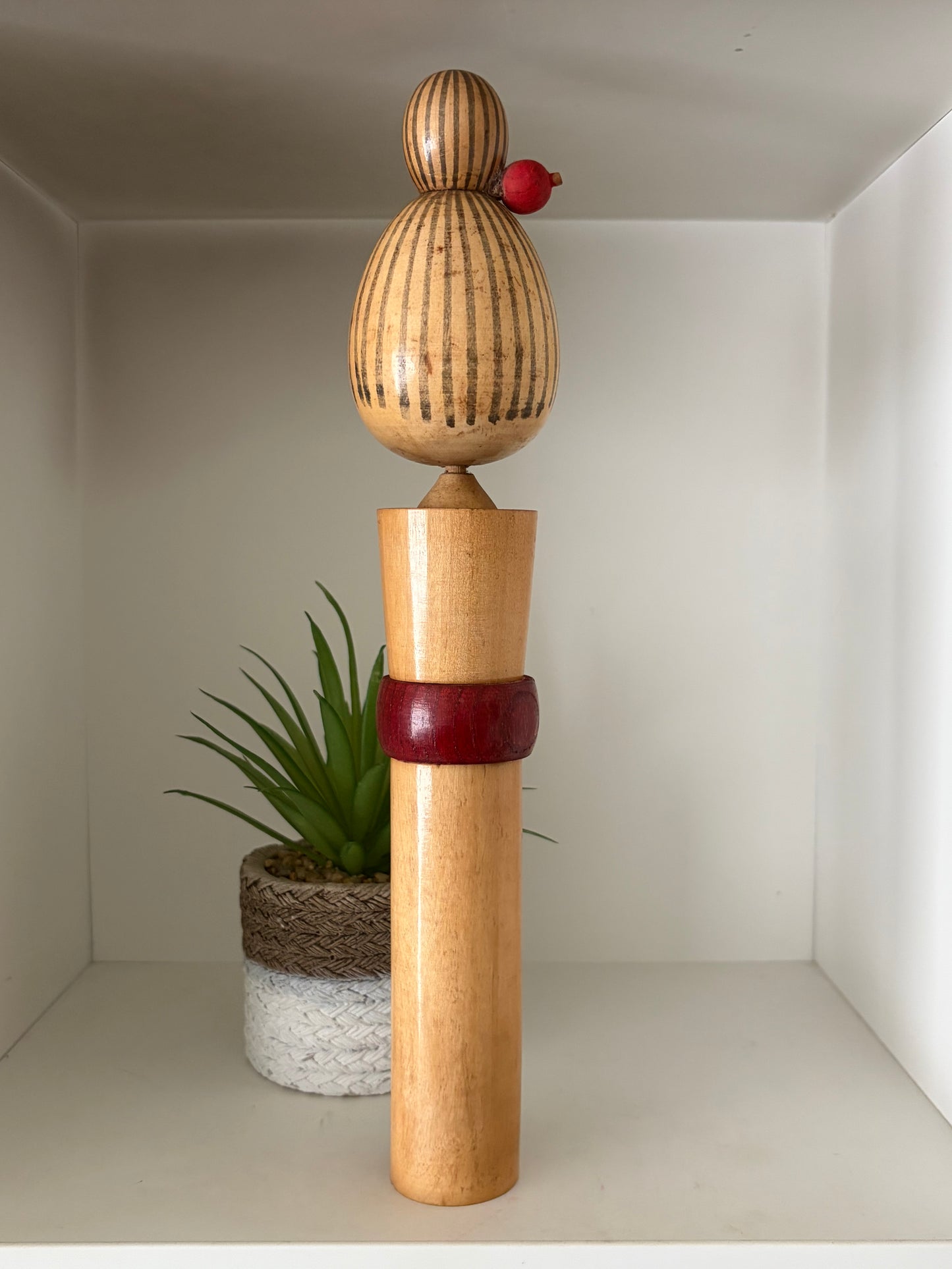 Vintage Sosaku kokeshi by Isamu Yamakawa