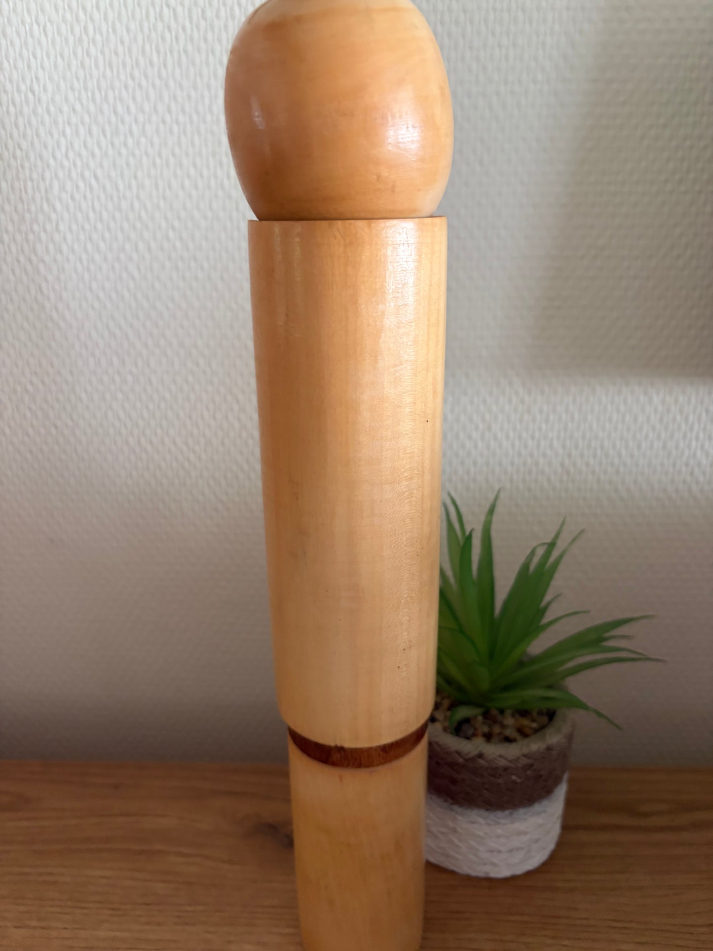 Vintage Sosaku kokeshi by Sato Suigai (1920-)