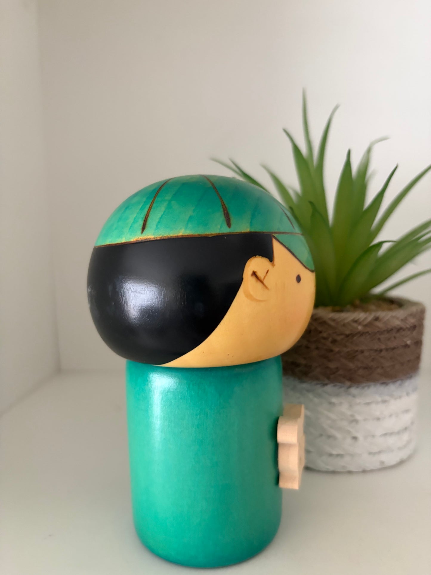 Rare vintage sosaku kokeshi by Usaburo