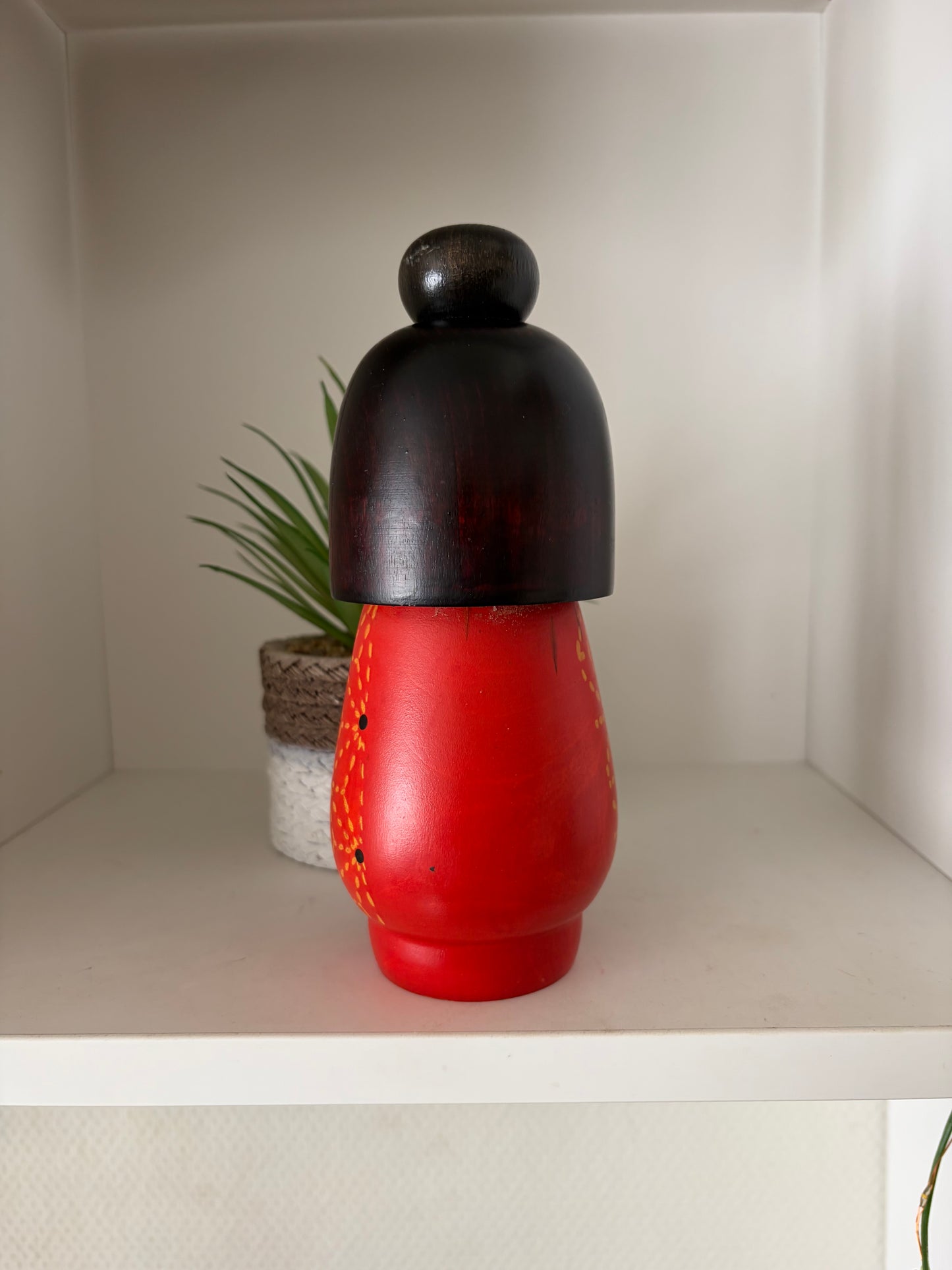 Vintage Gumma kokeshi made by Kazuo Takamizawa (1927-)