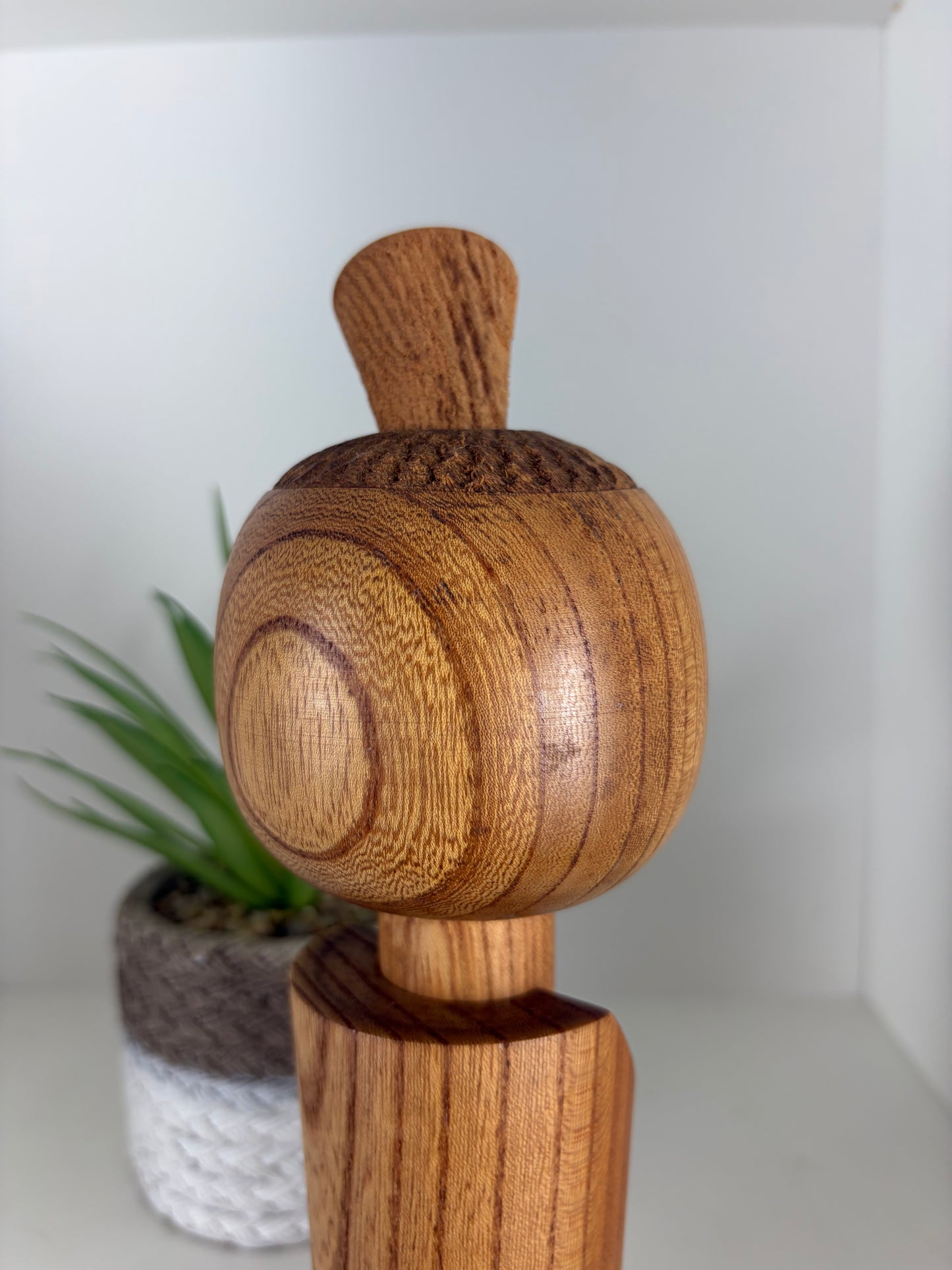 Rare vintage Sosaku kokeshi by Aida Seiho (Harumine) (1926-1998)