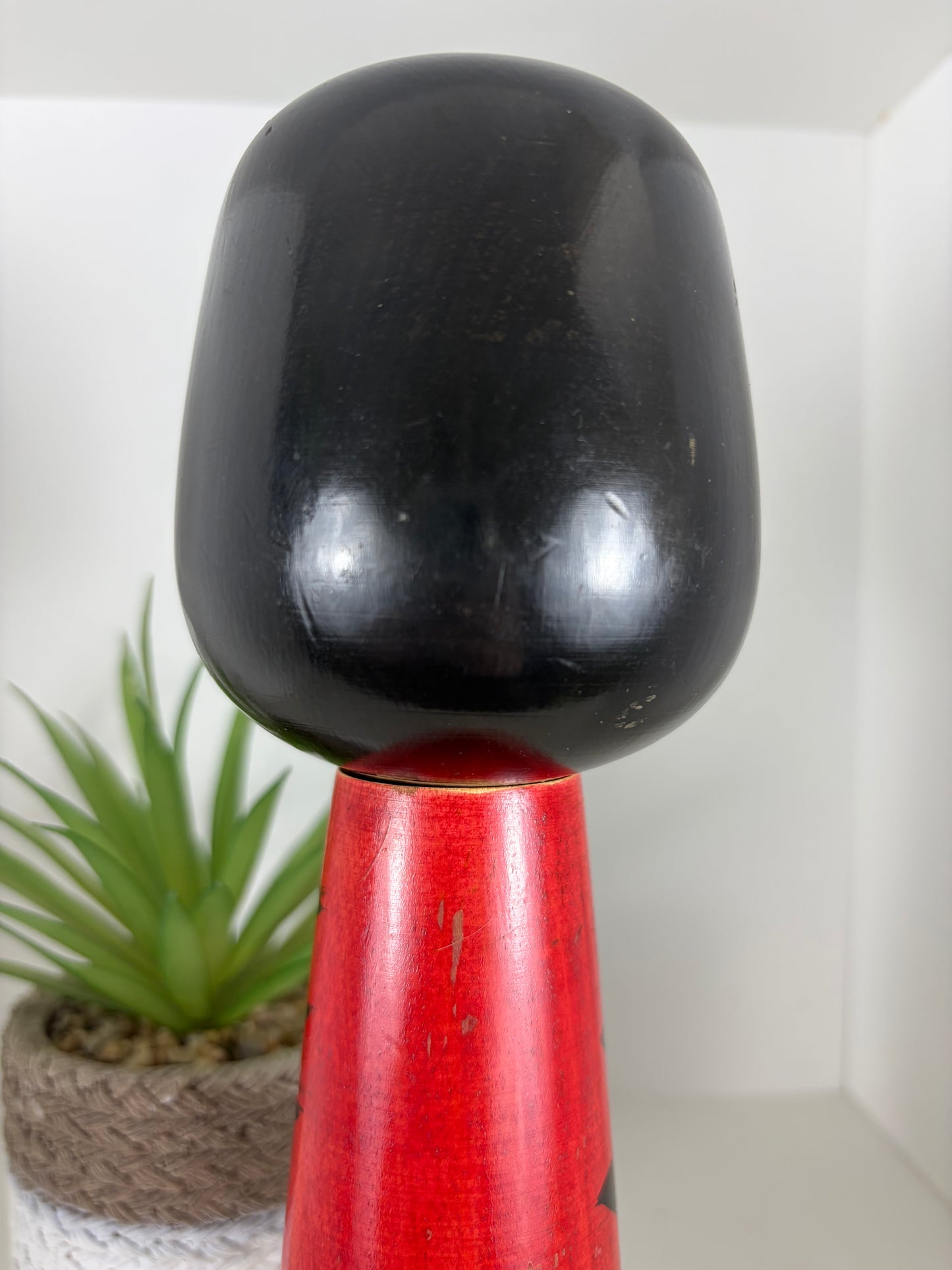 Vintage Sosaku kokeshi by Hideo Ishihara (1925-1999)