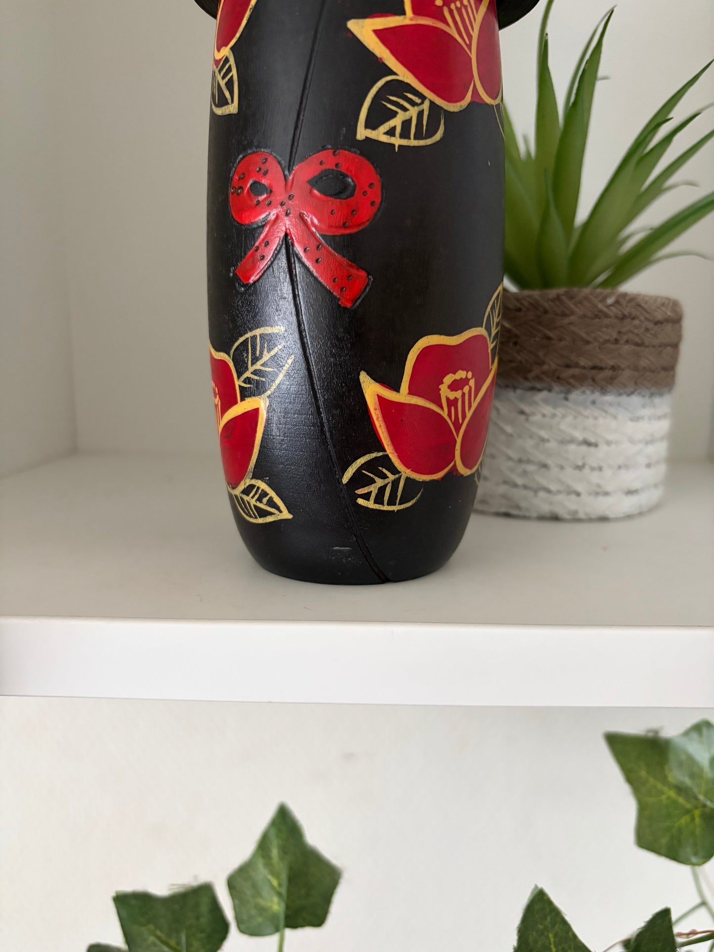 Vintage Gumma kokeshi by Hajime Miyashita (1940-)