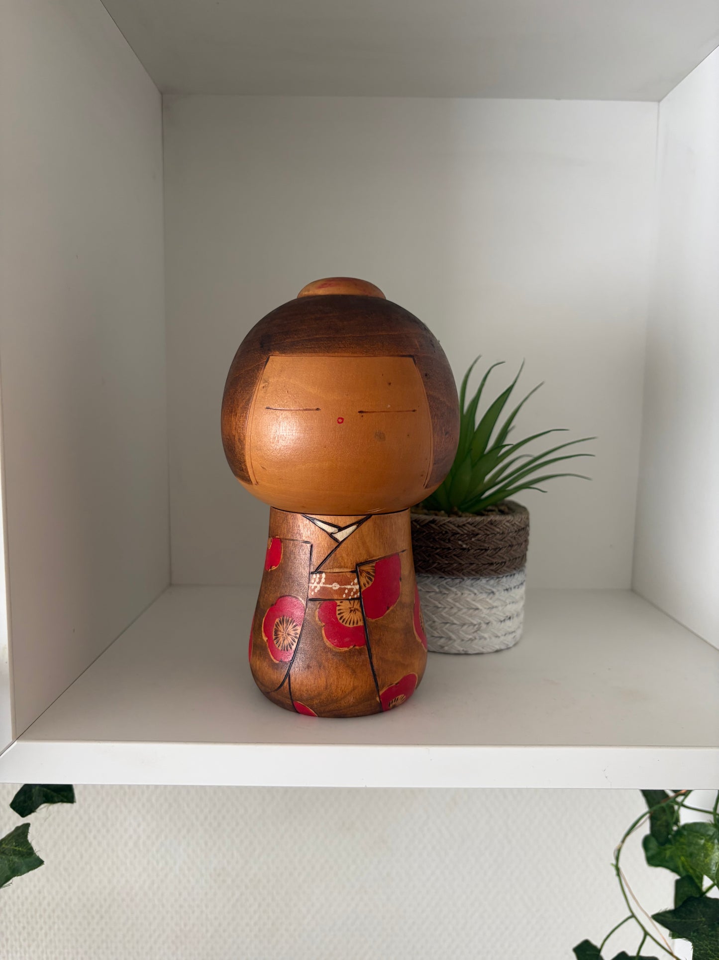 Rare vintage Sosaku kokeshi by Toa Sekiguchi (1942-)