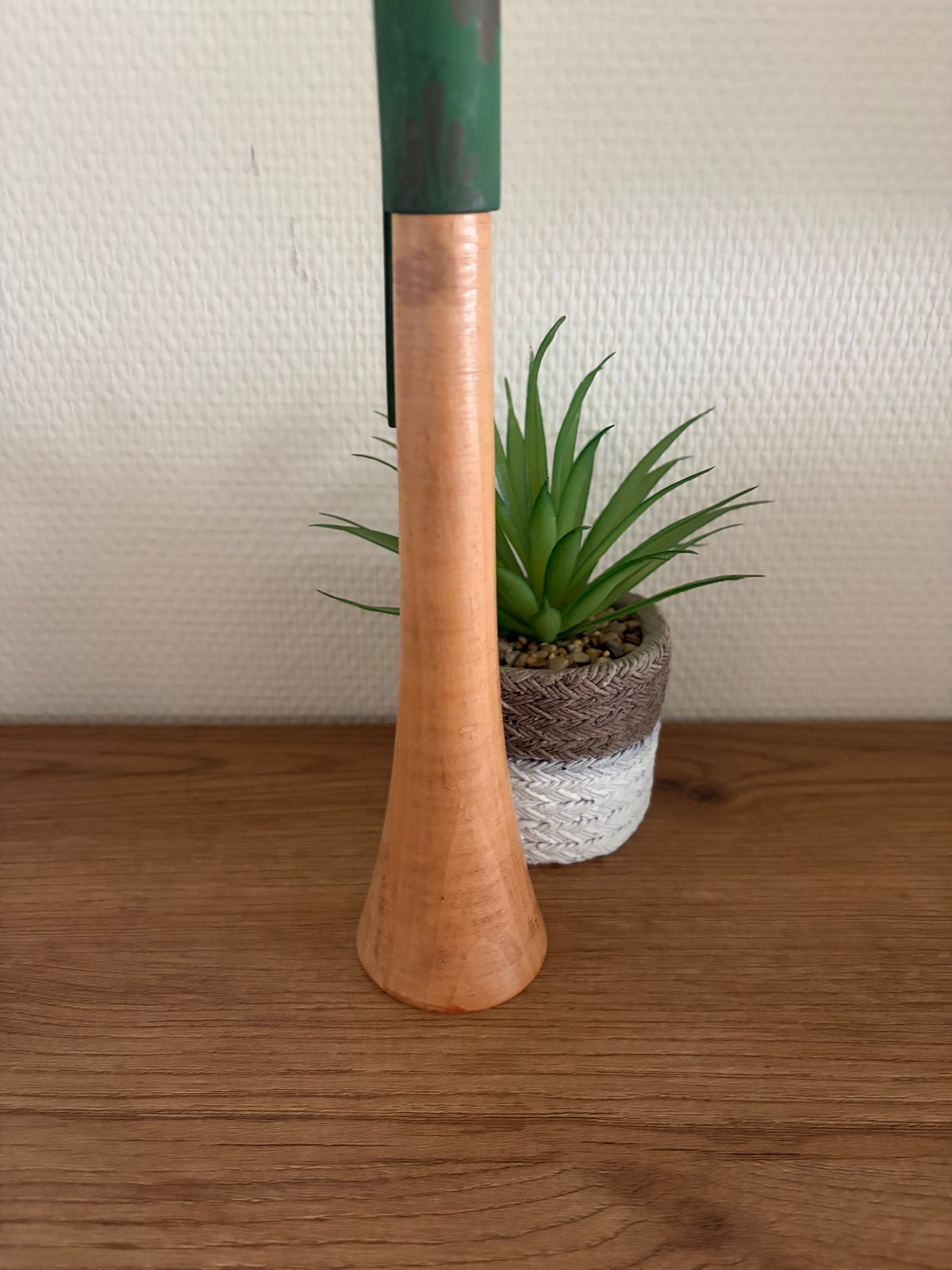 Rare vintage Sosaku kokeshi by Shido Shozan (1932-1995)