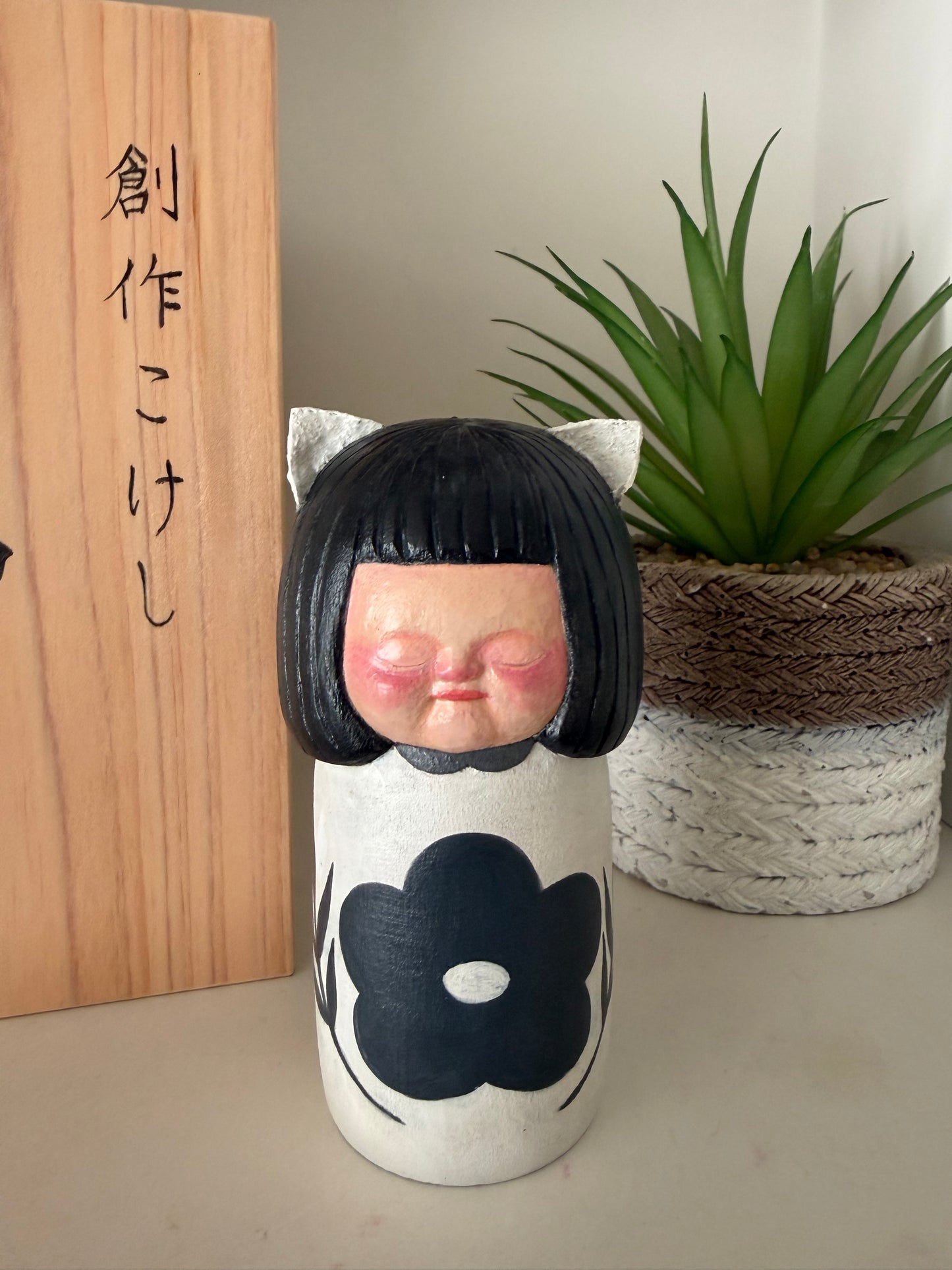 Exclusive one off a kind kokeshi by Nagisa Hirano!