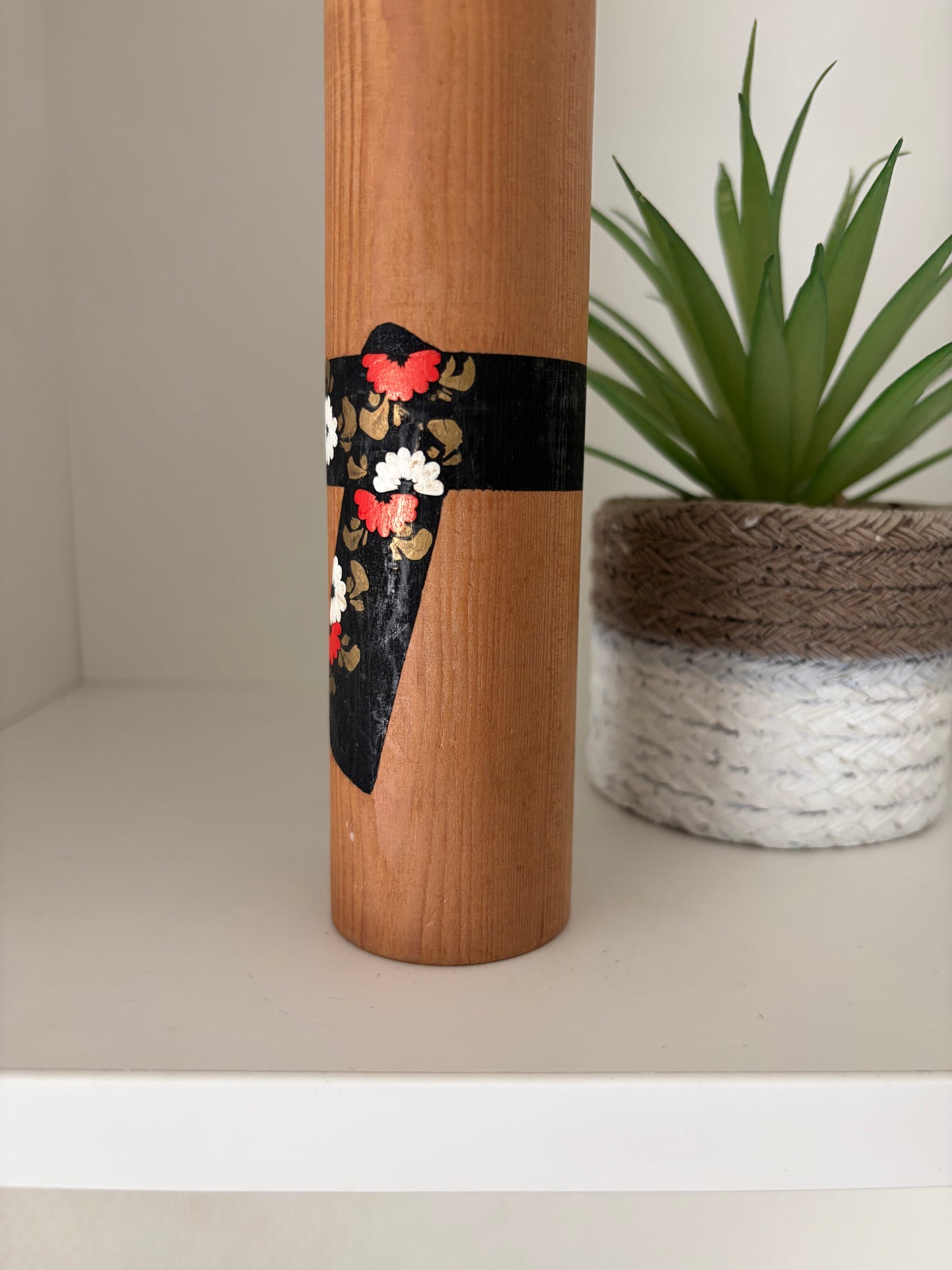 Vintage Sosaku kokeshi by Sato Suigai (1920-)