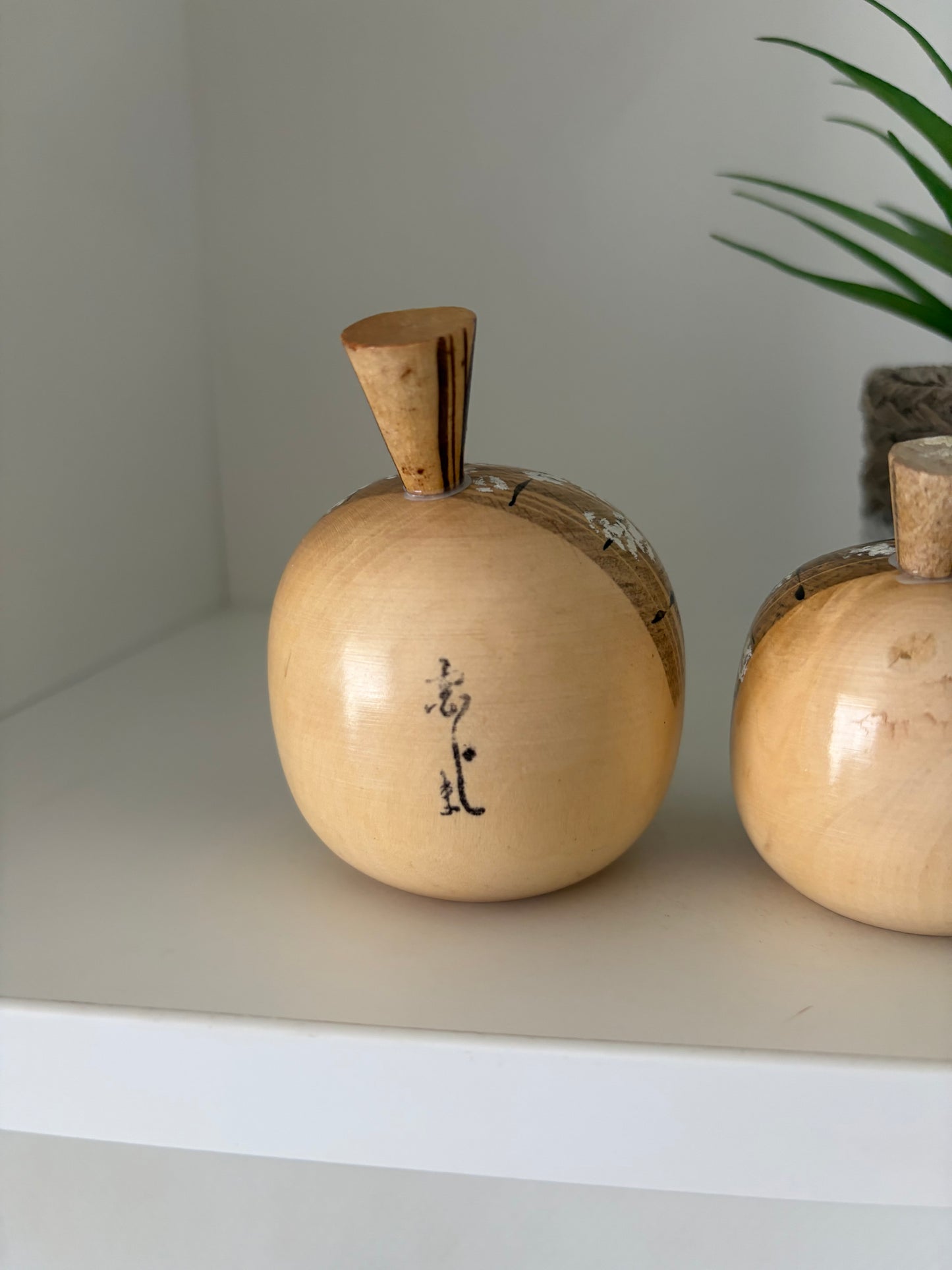 Cute set vintage Sosaku kokesh.