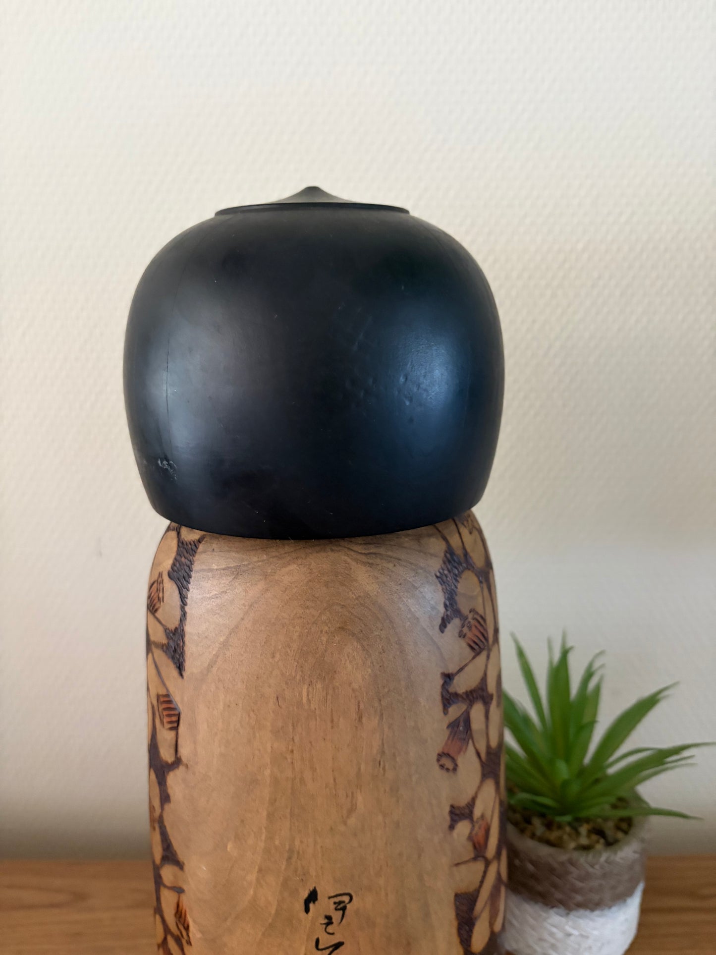 Rare vintage Gumma kokeshi by Inosuke Kobayashi (1931-)