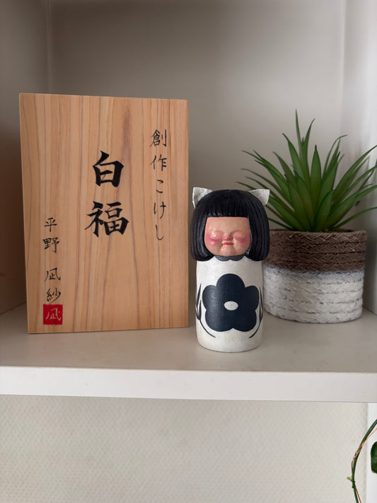 Exclusive one off a kind kokeshi by Nagisa Hirano!