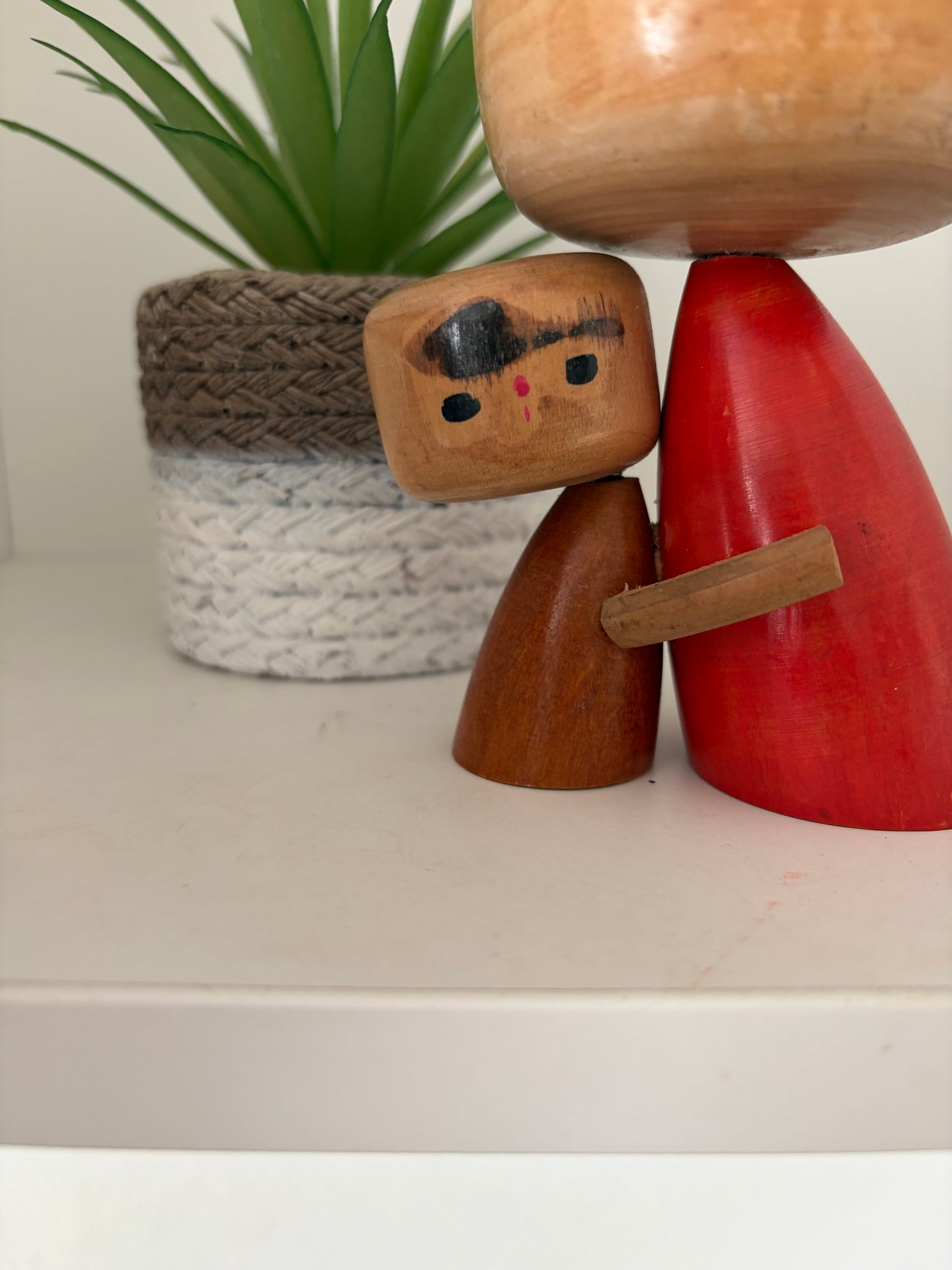 Exclusive Rare Vintage Creative Kokeshi by renowned artisan Ikuyoshi Yokozuka - Mother and child