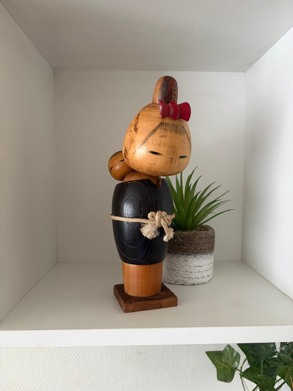 Vintage Sosaku kokeshi by Isamu Yamakawa - Mother and child
