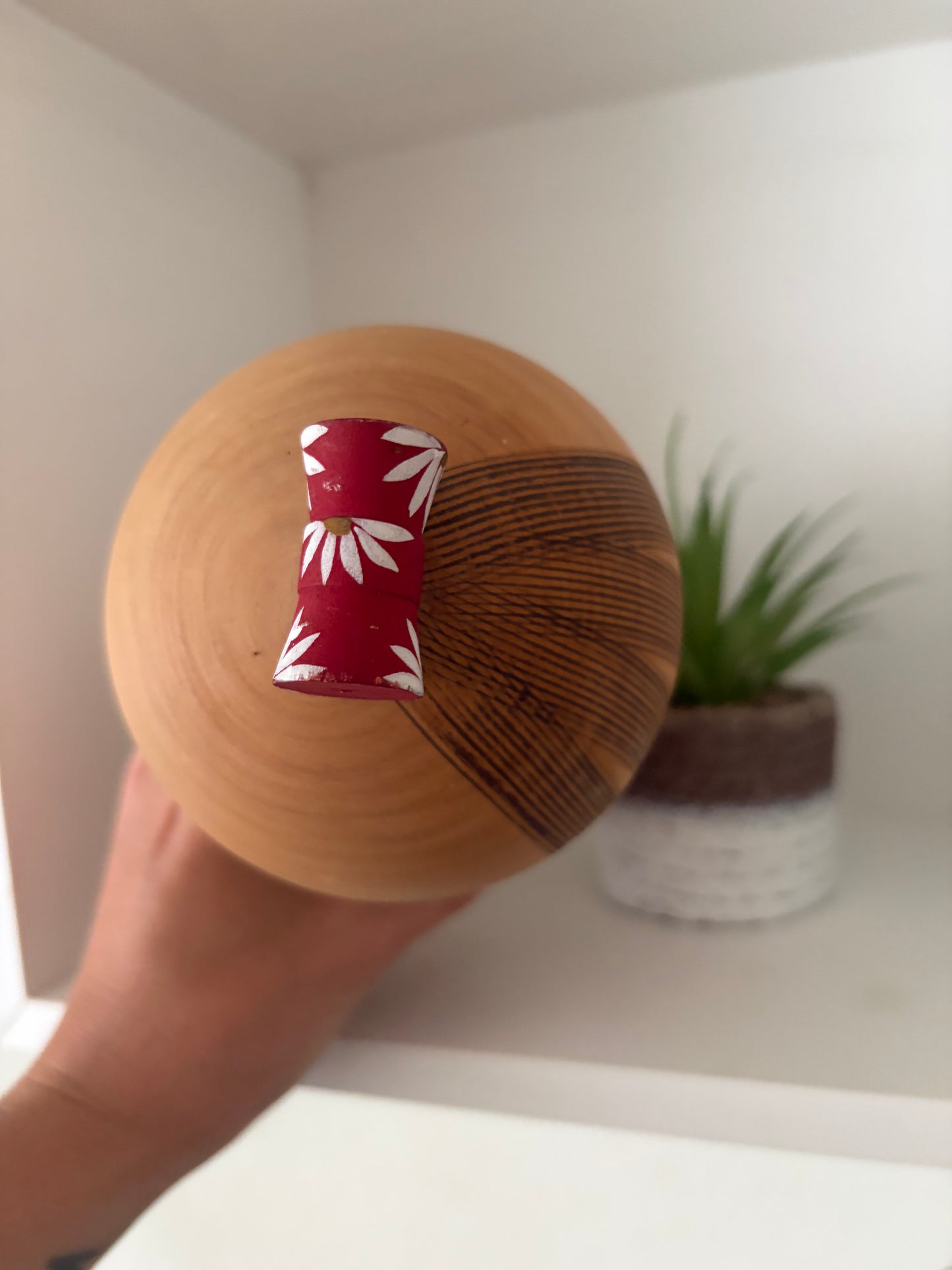 Vintage Sosaku kokeshi by Aoki Ryoka (1931-)