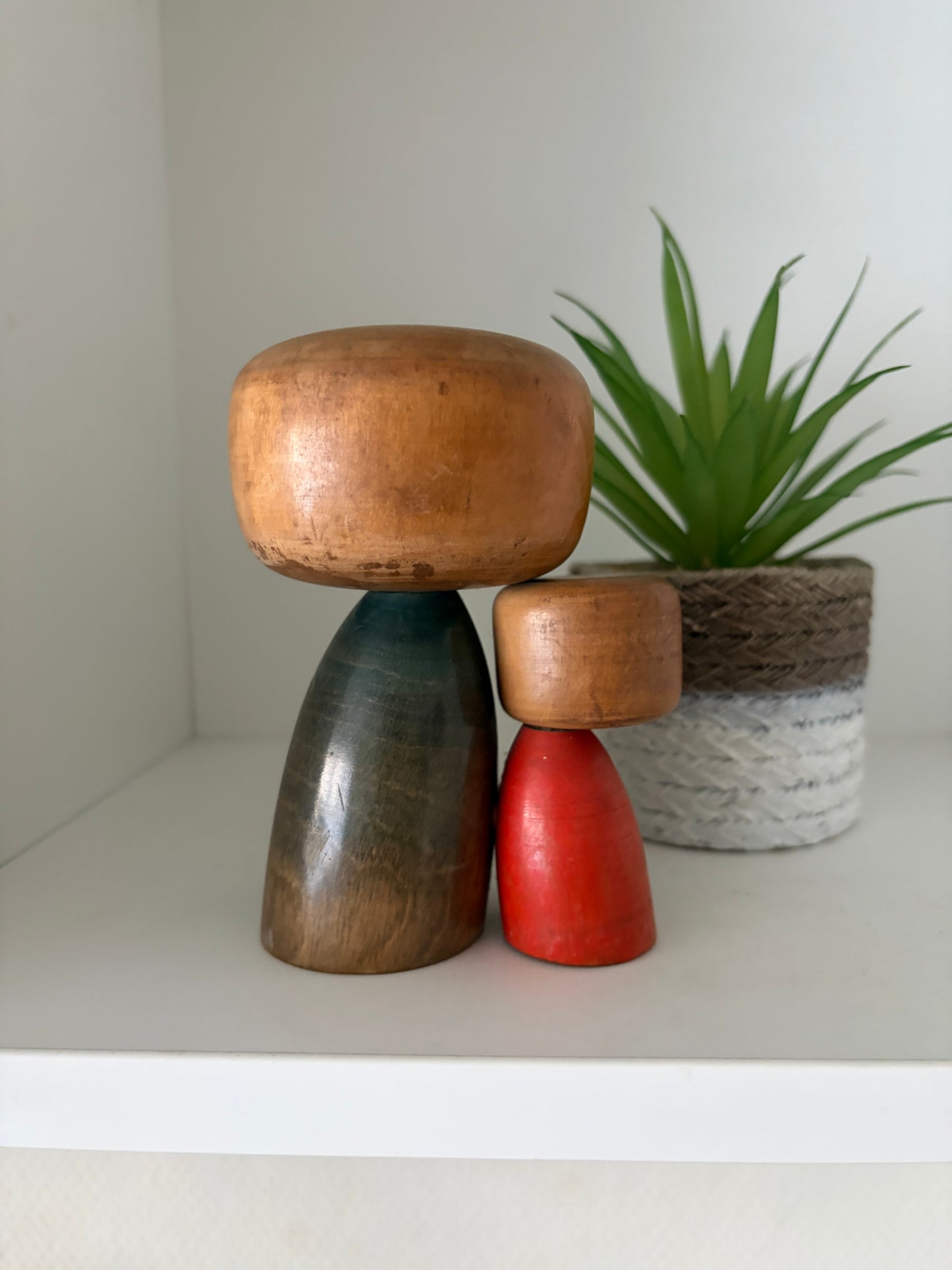 Exclusive Rare Vintage Creative Kokeshi by renowned artisan Ikuyoshi Yokozuka - Mother and child