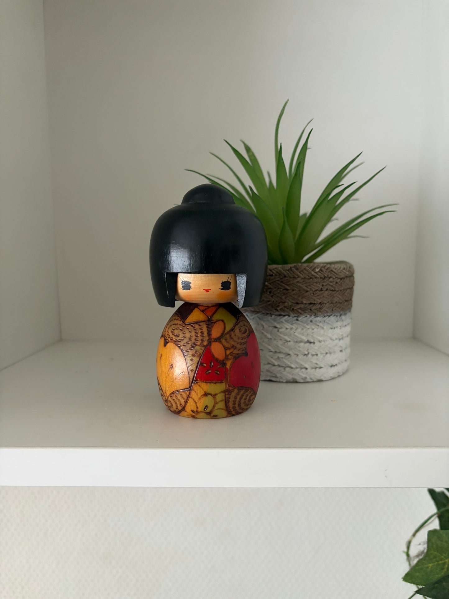 Vintage Sosaku kokeshi by Akimitsu