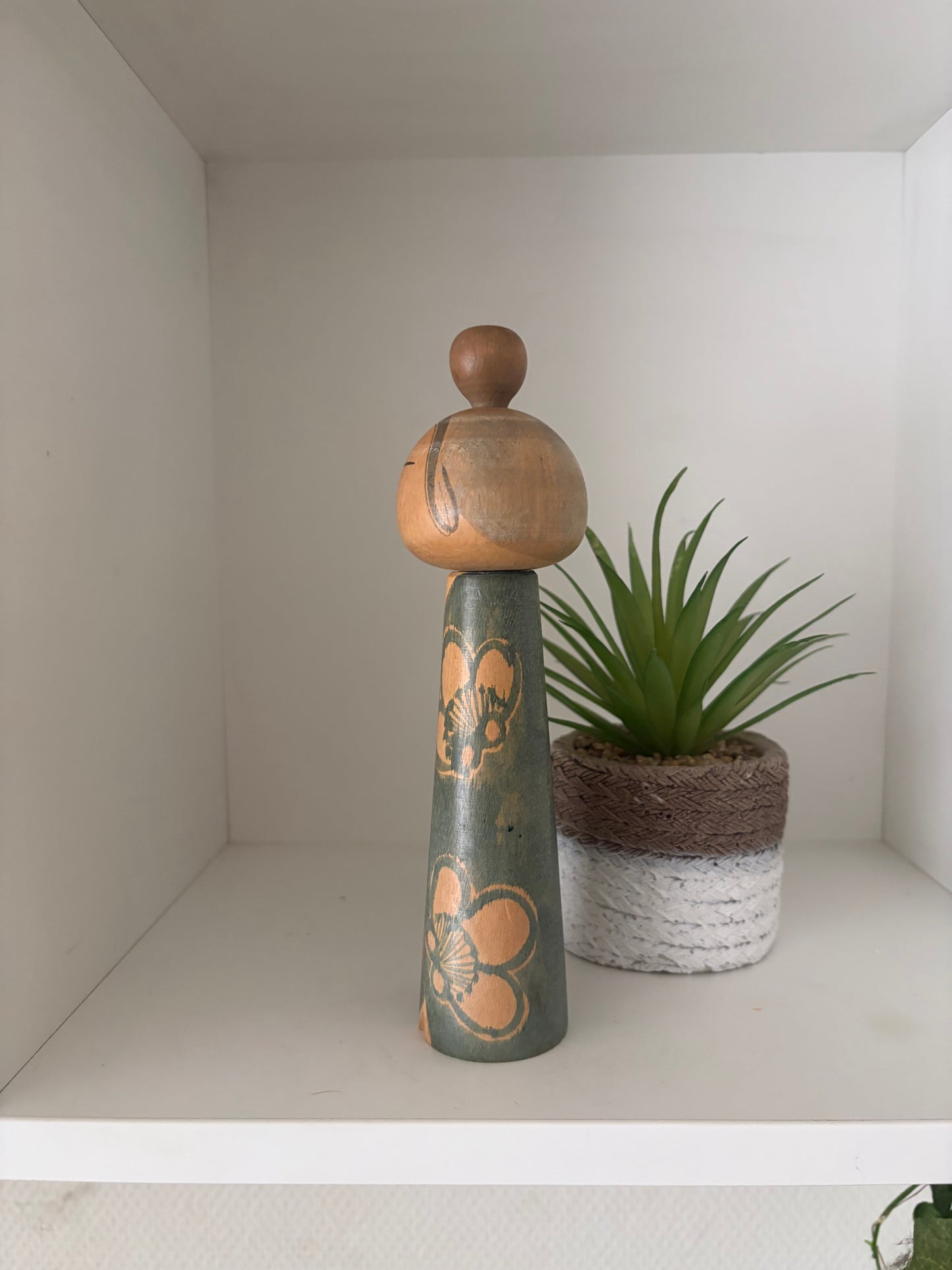 Vintage creative kokeshi by Issetsu Kuribayashi (1924-2011)