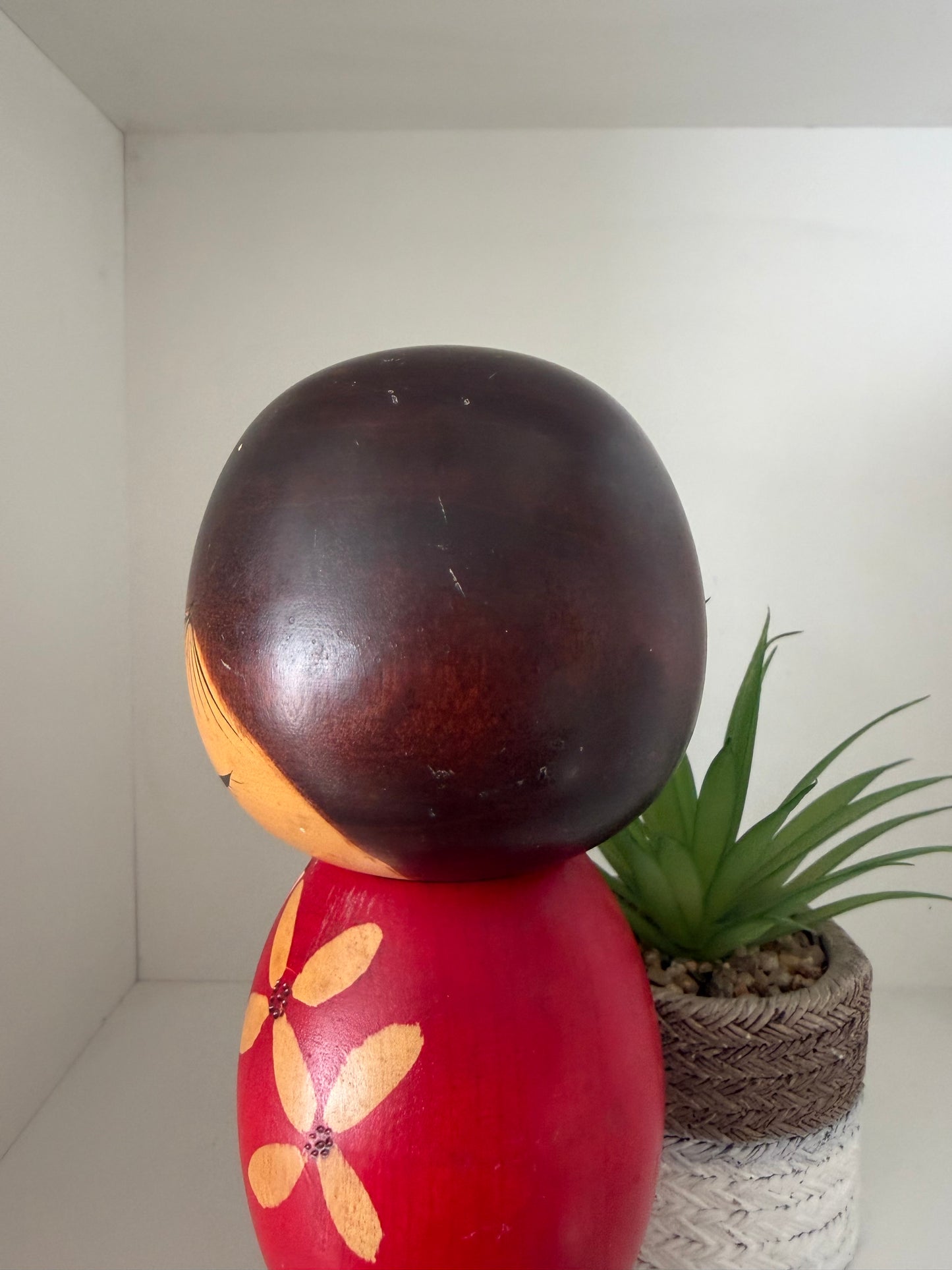 Vintage lovely Sosaku kokeshi by Chie Tamura
