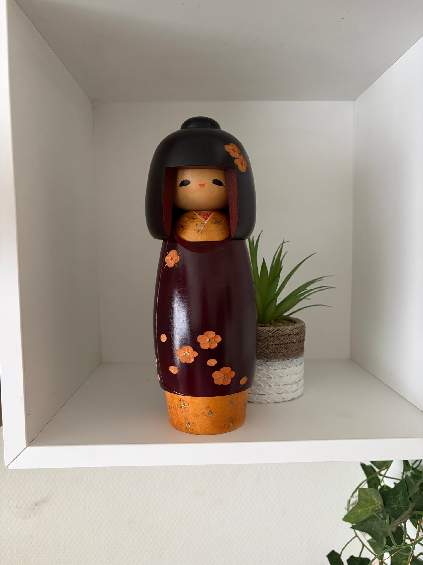 Rare Vintage Sosaku kokeshi by Aoki Ryoka (1931-)