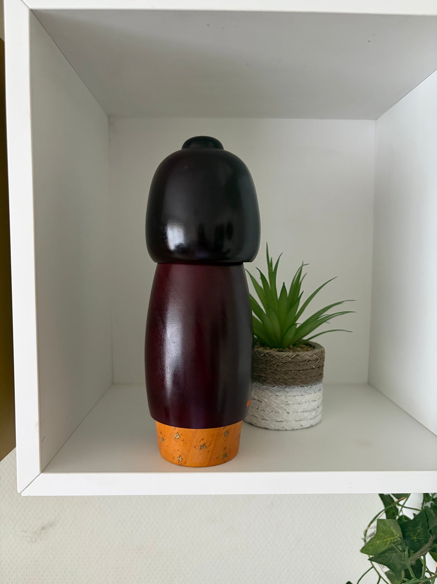 Rare Vintage Sosaku kokeshi by Aoki Ryoka (1931-)