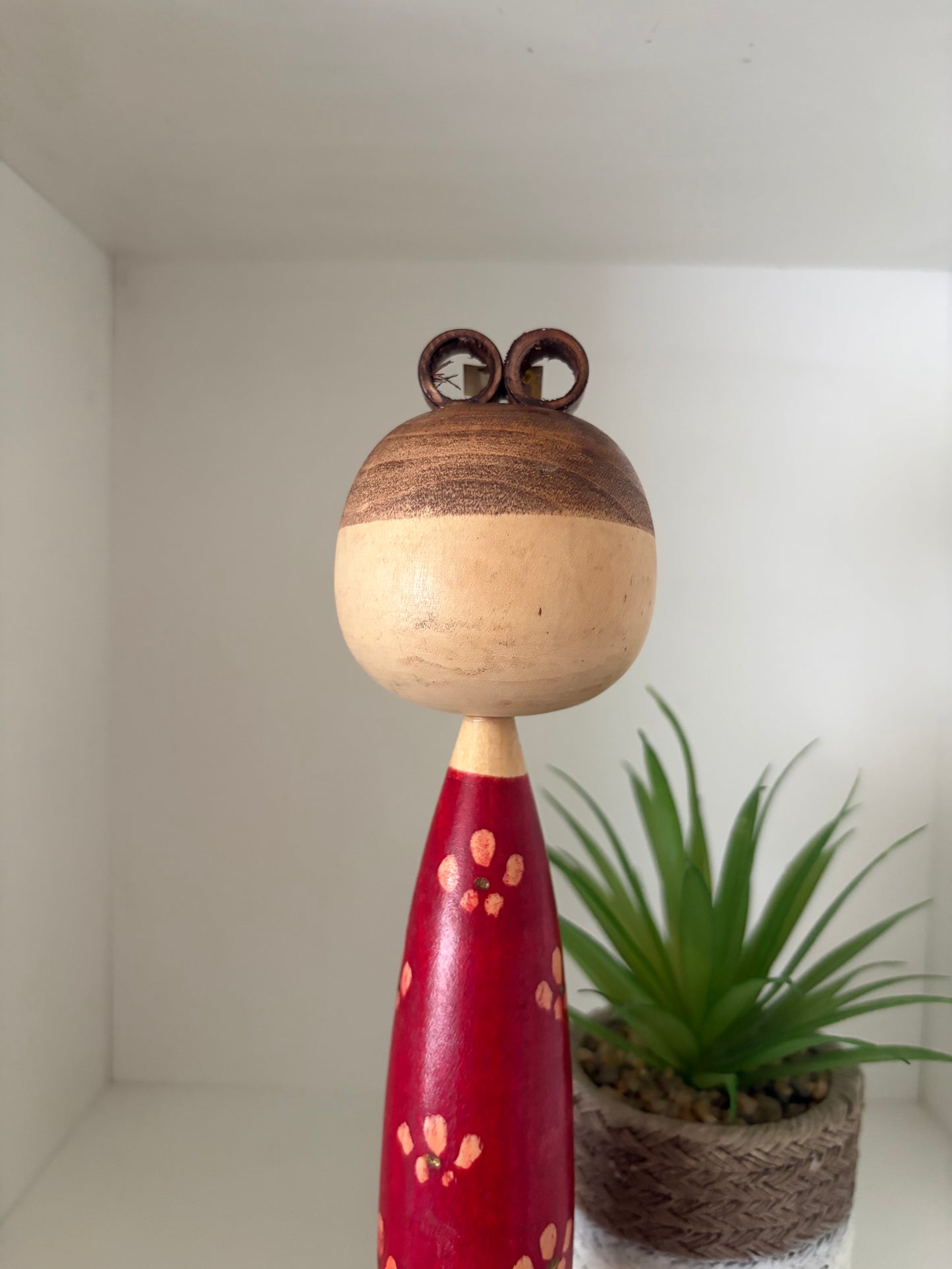 Rare vintage Sosaku kokeshi by Takahashi Hashime (1918-2002)