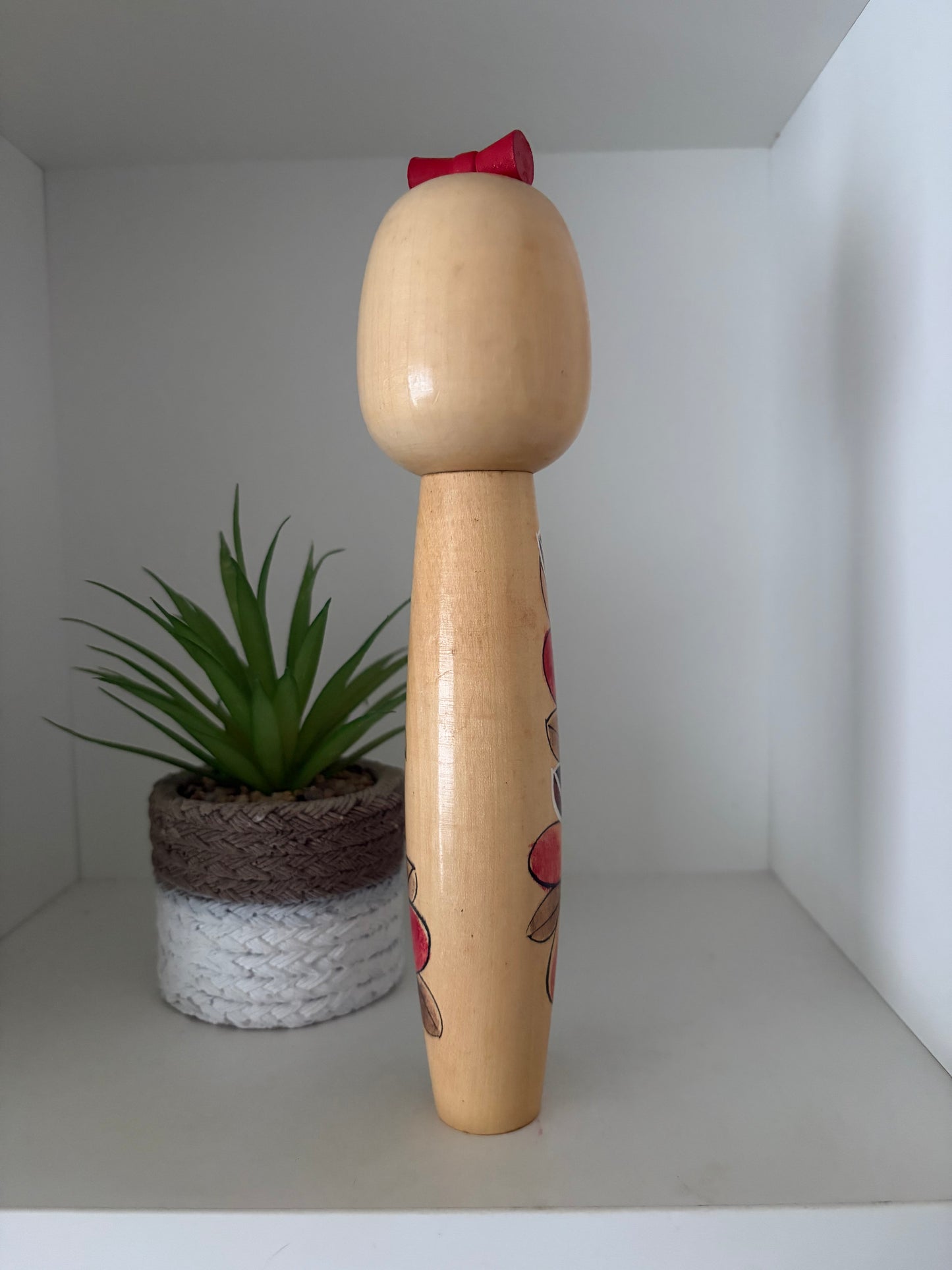 Vintage Sosaku kokeshi by Yajima Suihou (1915-)