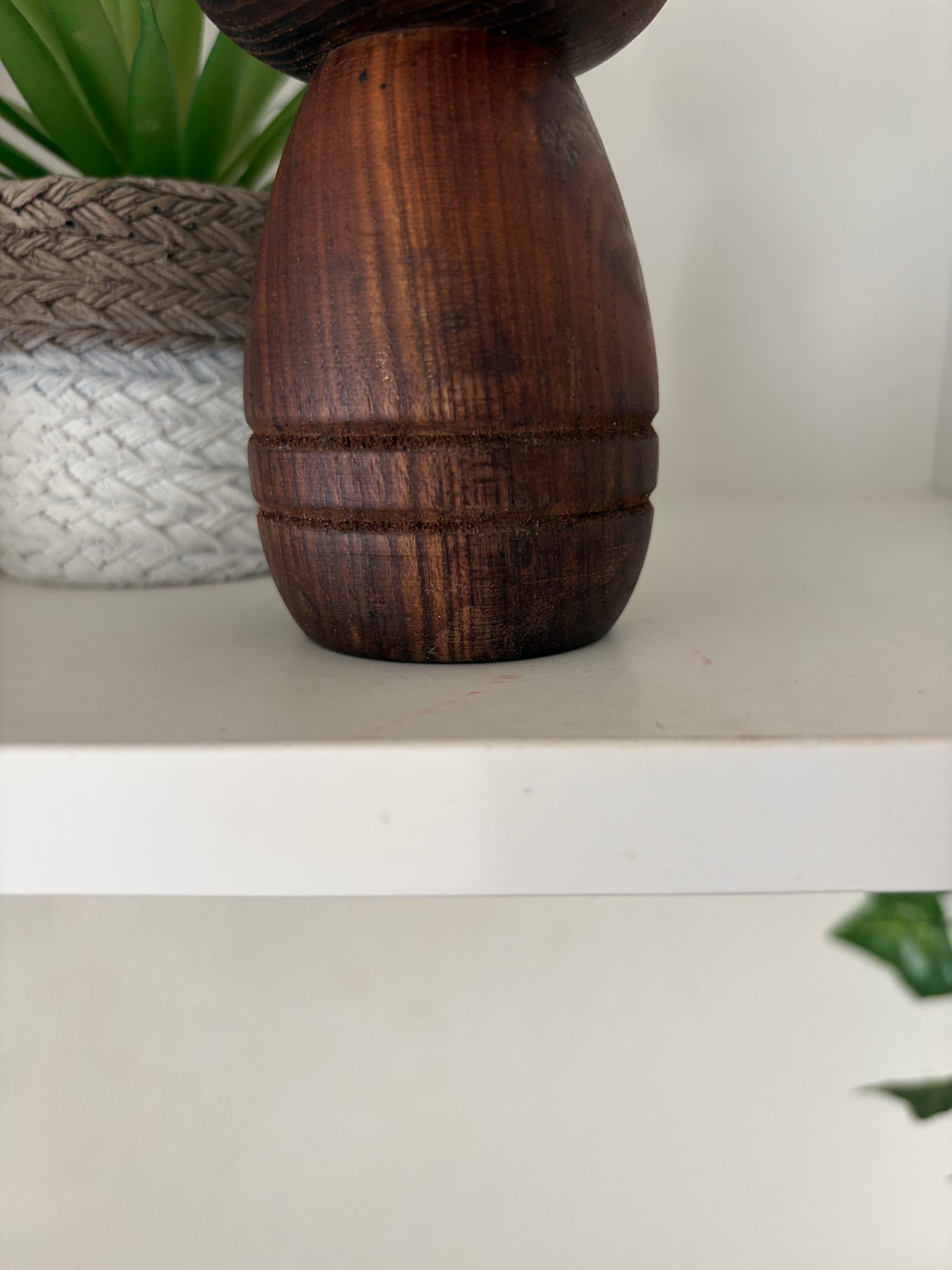 vintage Sosaku kokeshi mad by Sanpei Yamanaka (1926-2012)