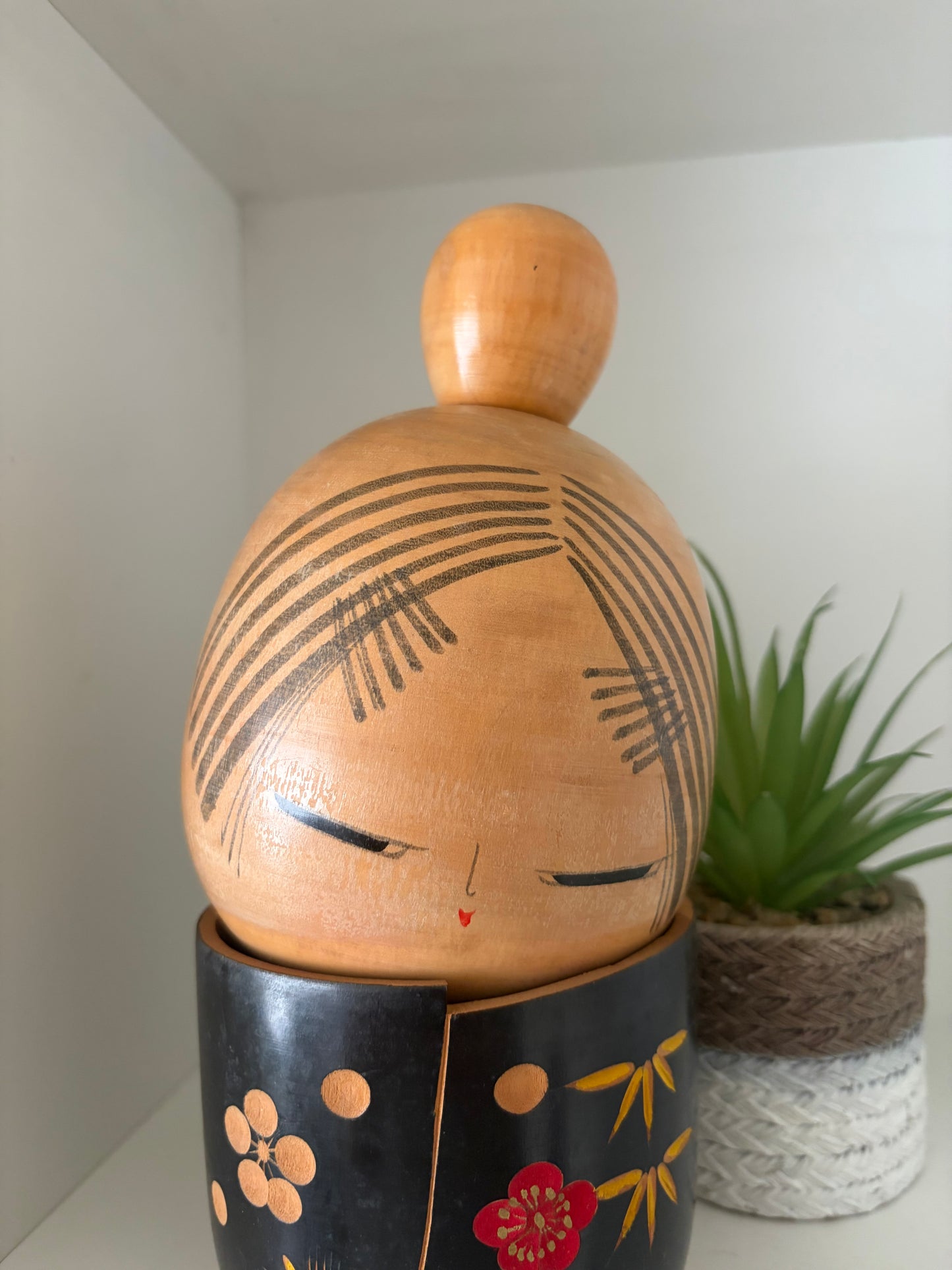 Chunky vintage Sosaku kokeshi by Sato Suigai (1920-)