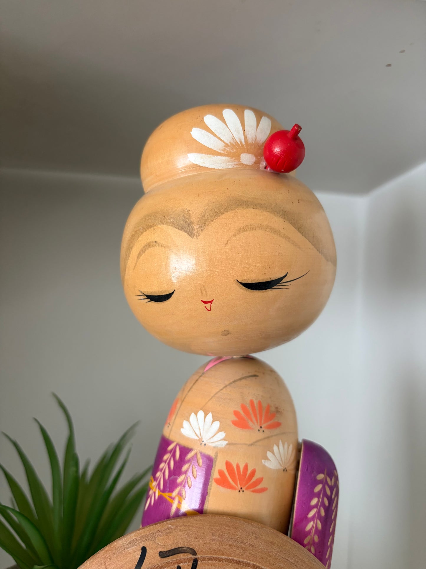 Vintage Sosaku kokeshi by Sadao Kishi (1932-1998)