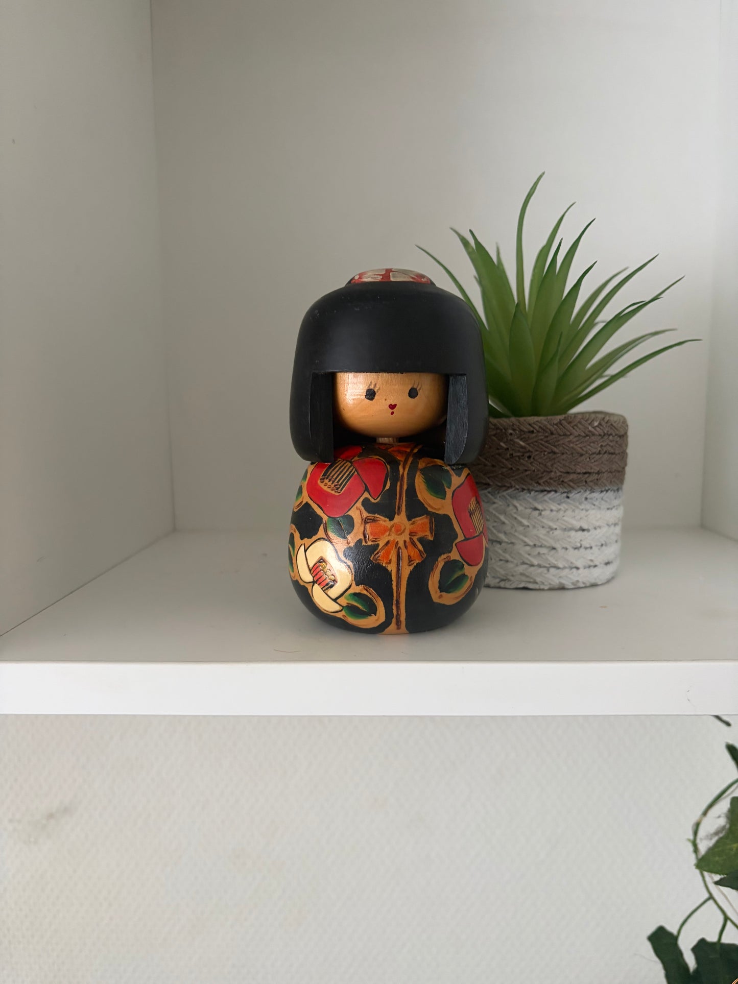 Vintage Sosaku kokeshi by Miyama Keiji