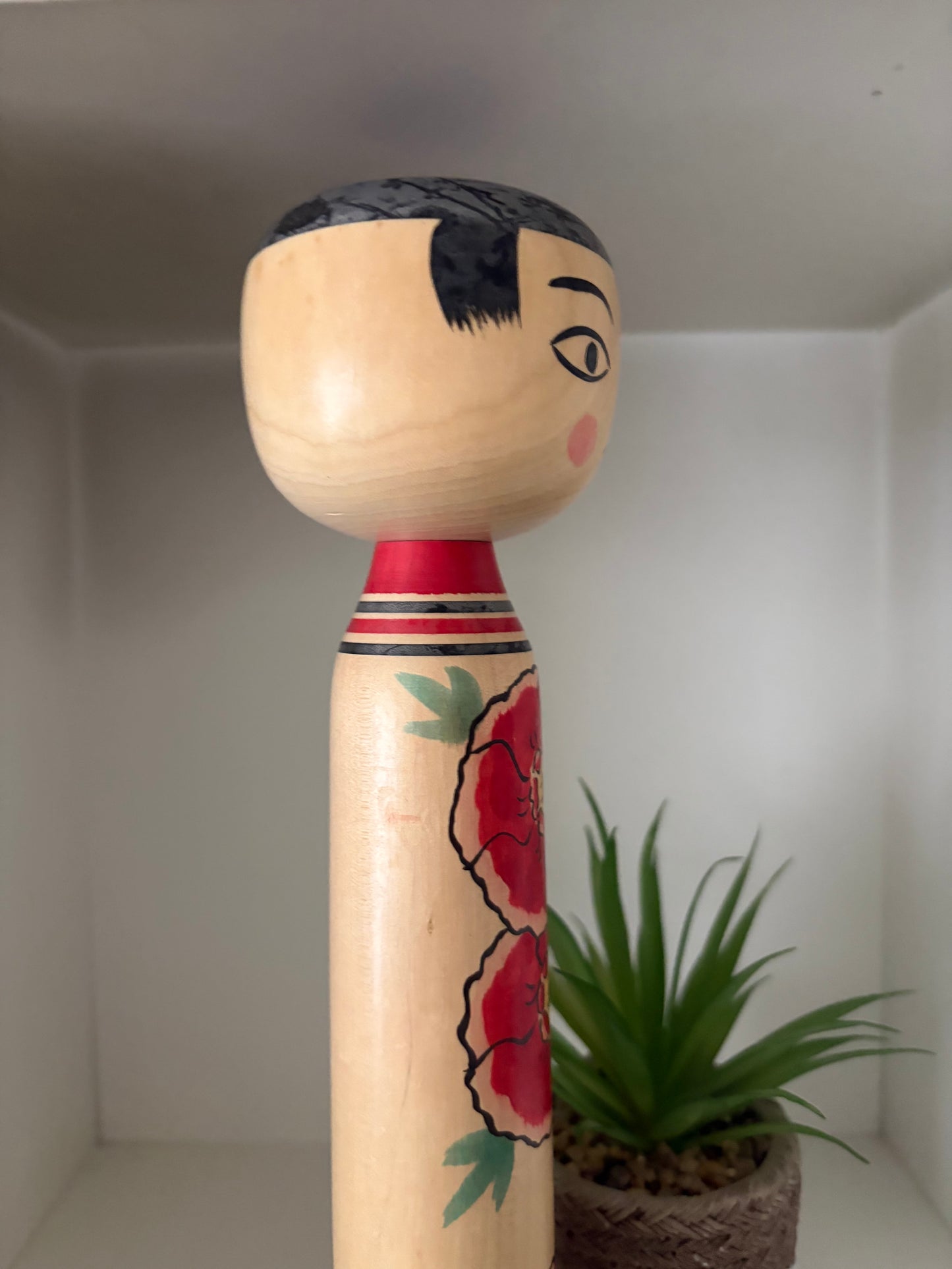 Vintage traditional Nakanosawa “Takobozu” Kokeshi doll by Koji Seya
