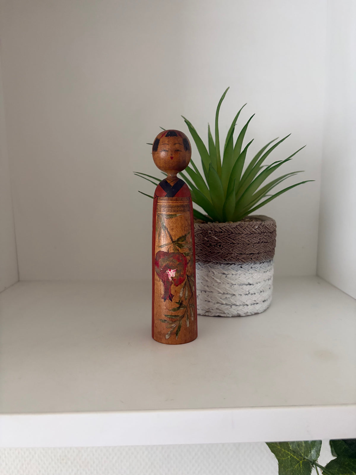 Exclusive Kijiyama kokeshi made by Takano Yohachi (1907-1994)