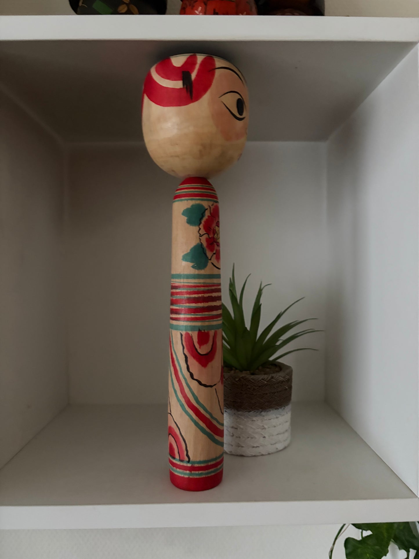 Vintage traditional Nakanosawa kokeshi by Seya Juji (1924–2004)