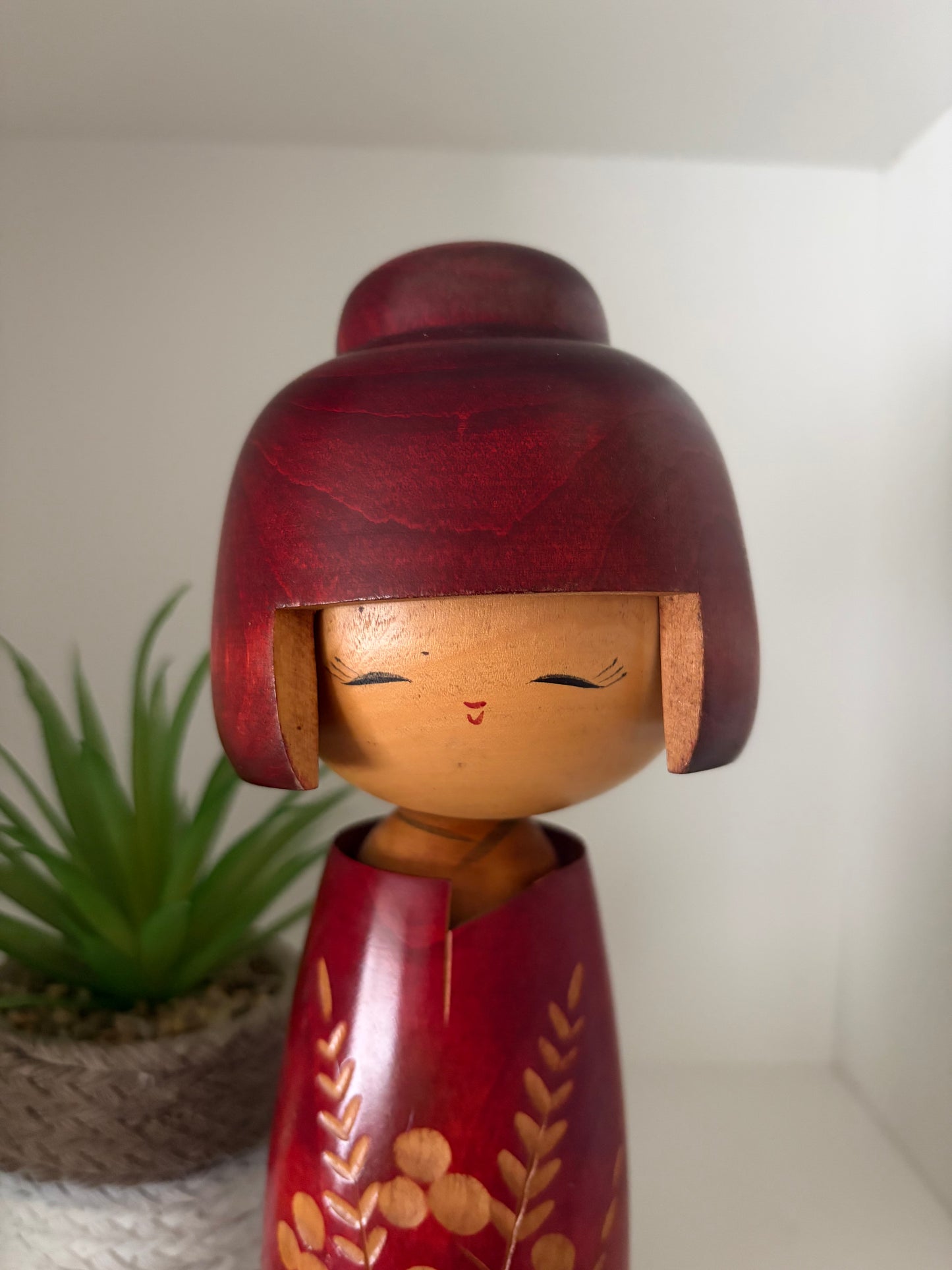 Vintage Sosaku kokeshi by Fujikawa Masae (1942-2015)
