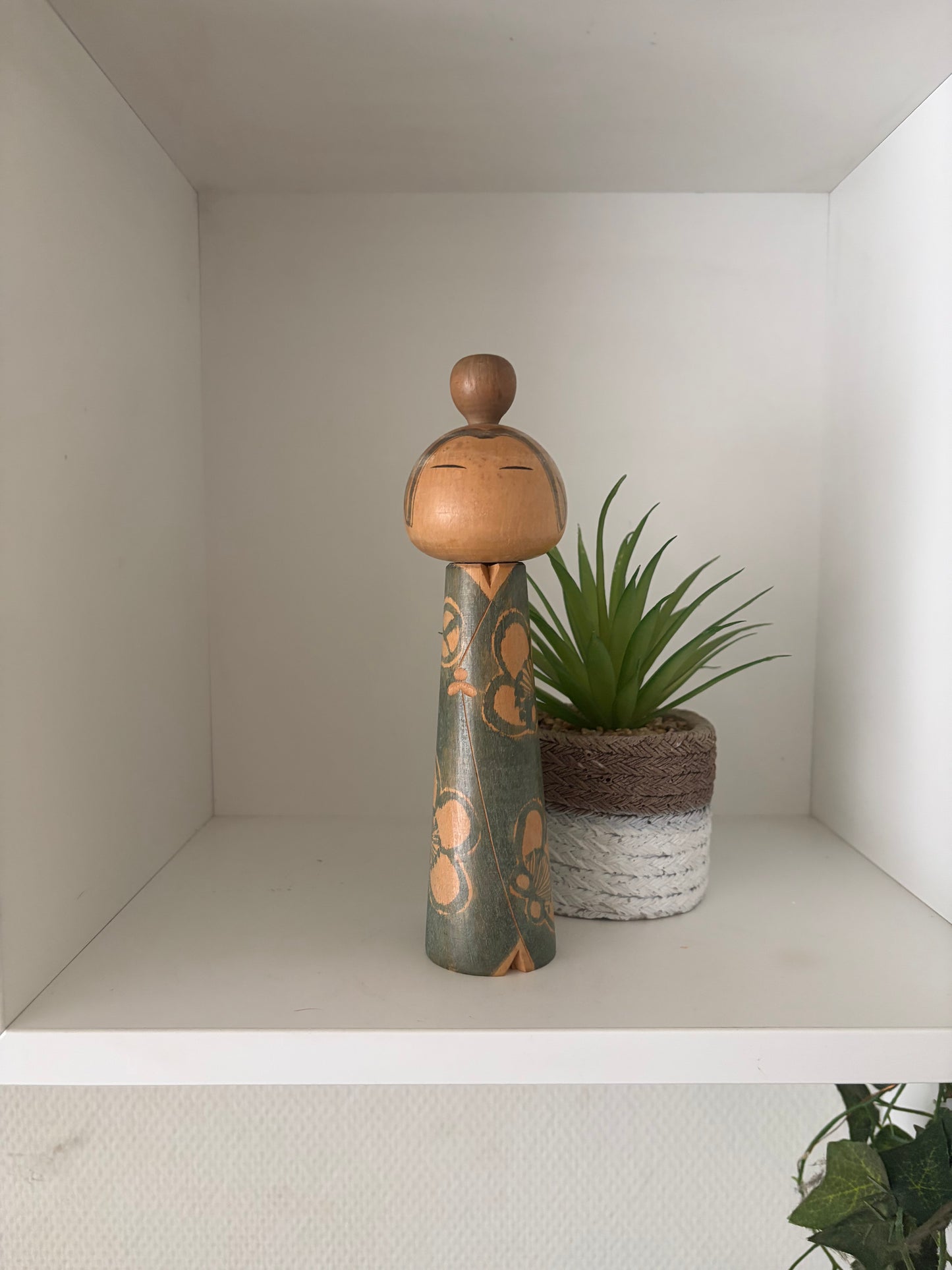 Vintage creative kokeshi by Issetsu Kuribayashi (1924-2011)