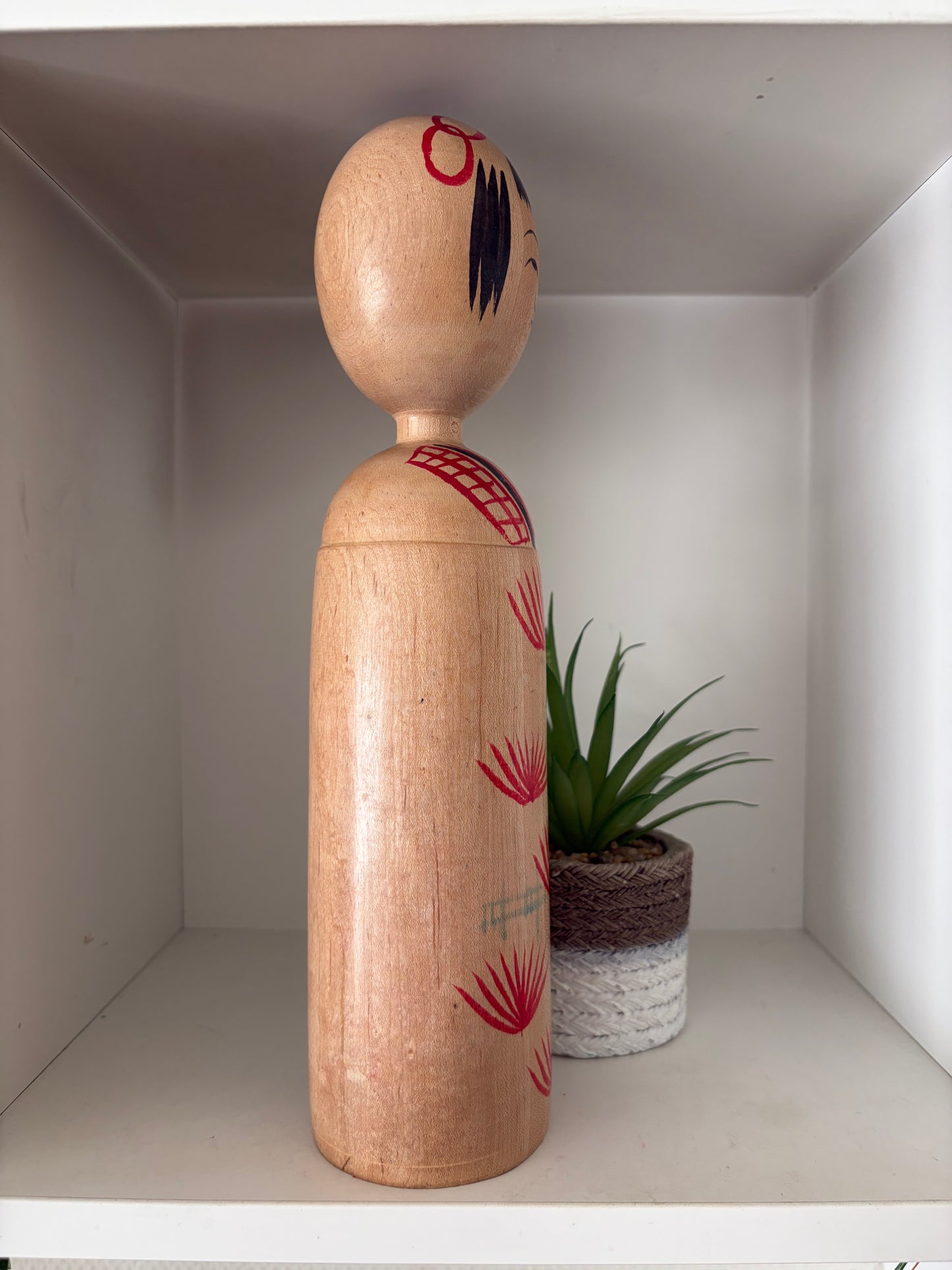 Vintage traditional Kijiyama kokeshi by Onodera Shigeichi