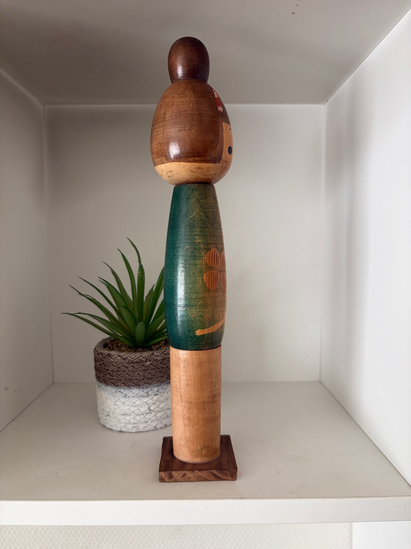 Vintage Sosaku kokeshi by Isamu Yamakawa (1928-)